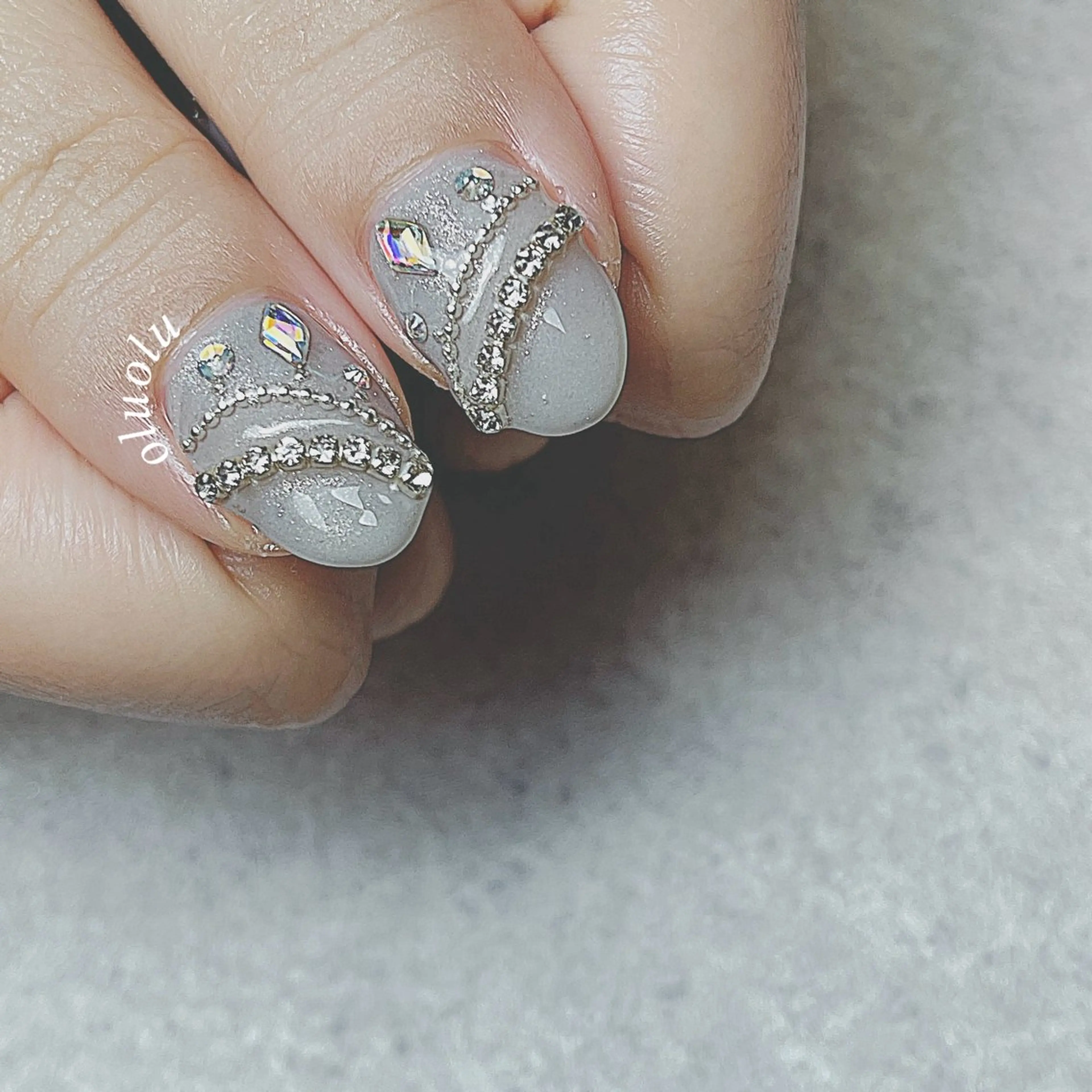 ネイル アートネイル キラキラネイル ニュアンスネイル ストーンネイル ハンドネイル 大村 紬華のネイルデザイン