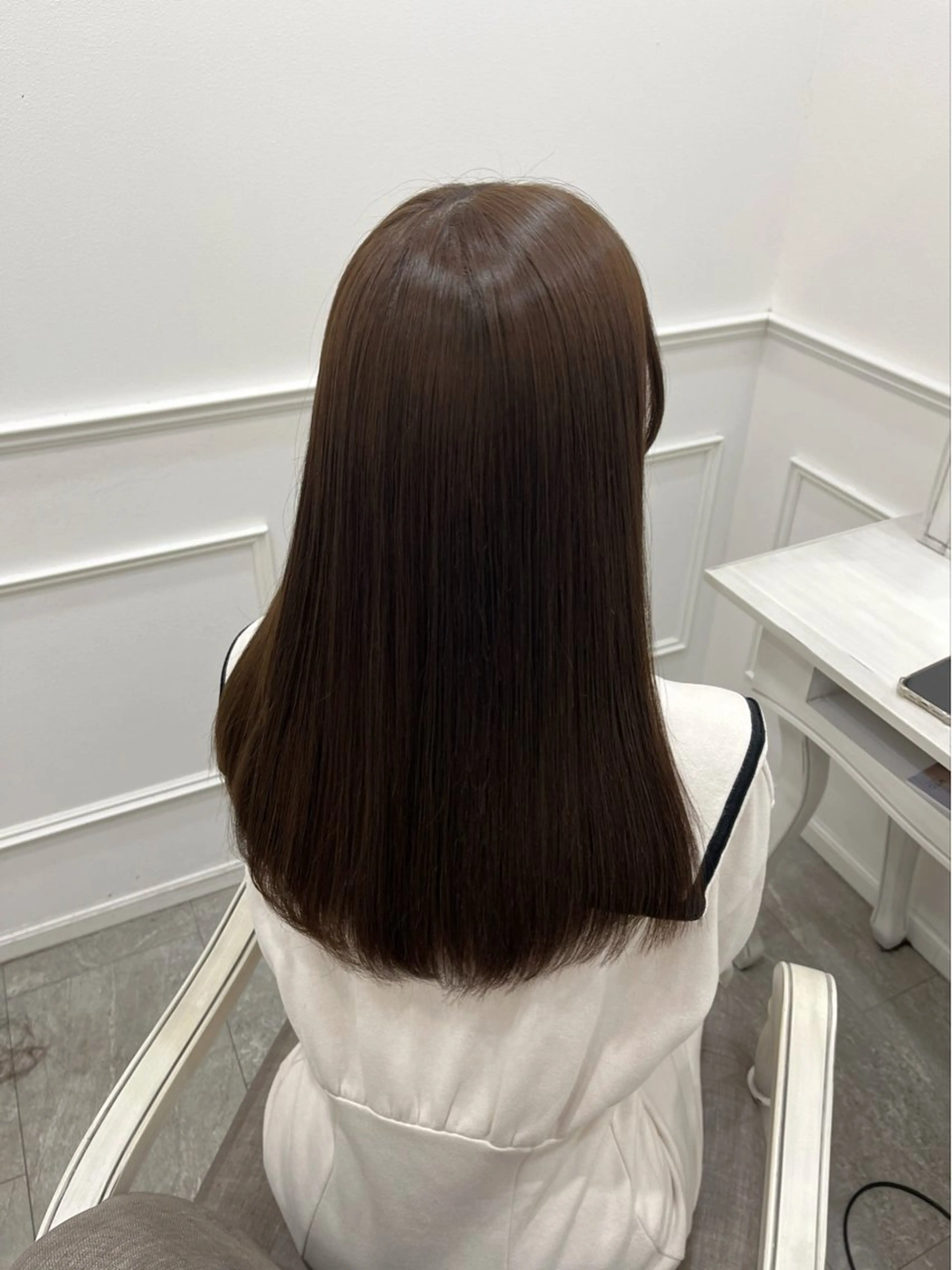 ロング カラー 新井 凪のヘアスタイル
