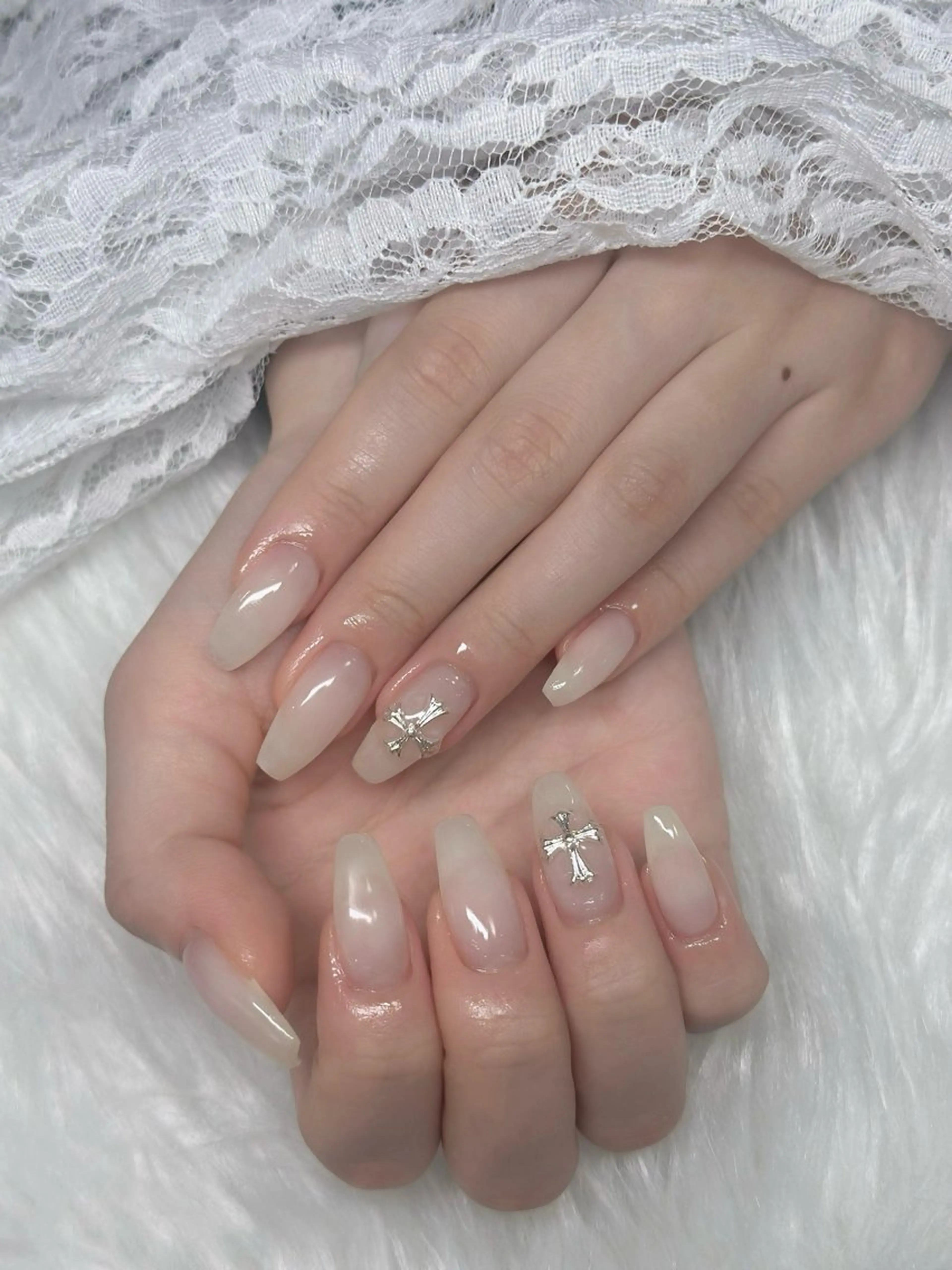 ネイル フレンチネイル ジェルネイル ガラスフレンチ ハロウィン ハート H.baby Nail Salonのネイルデザイン