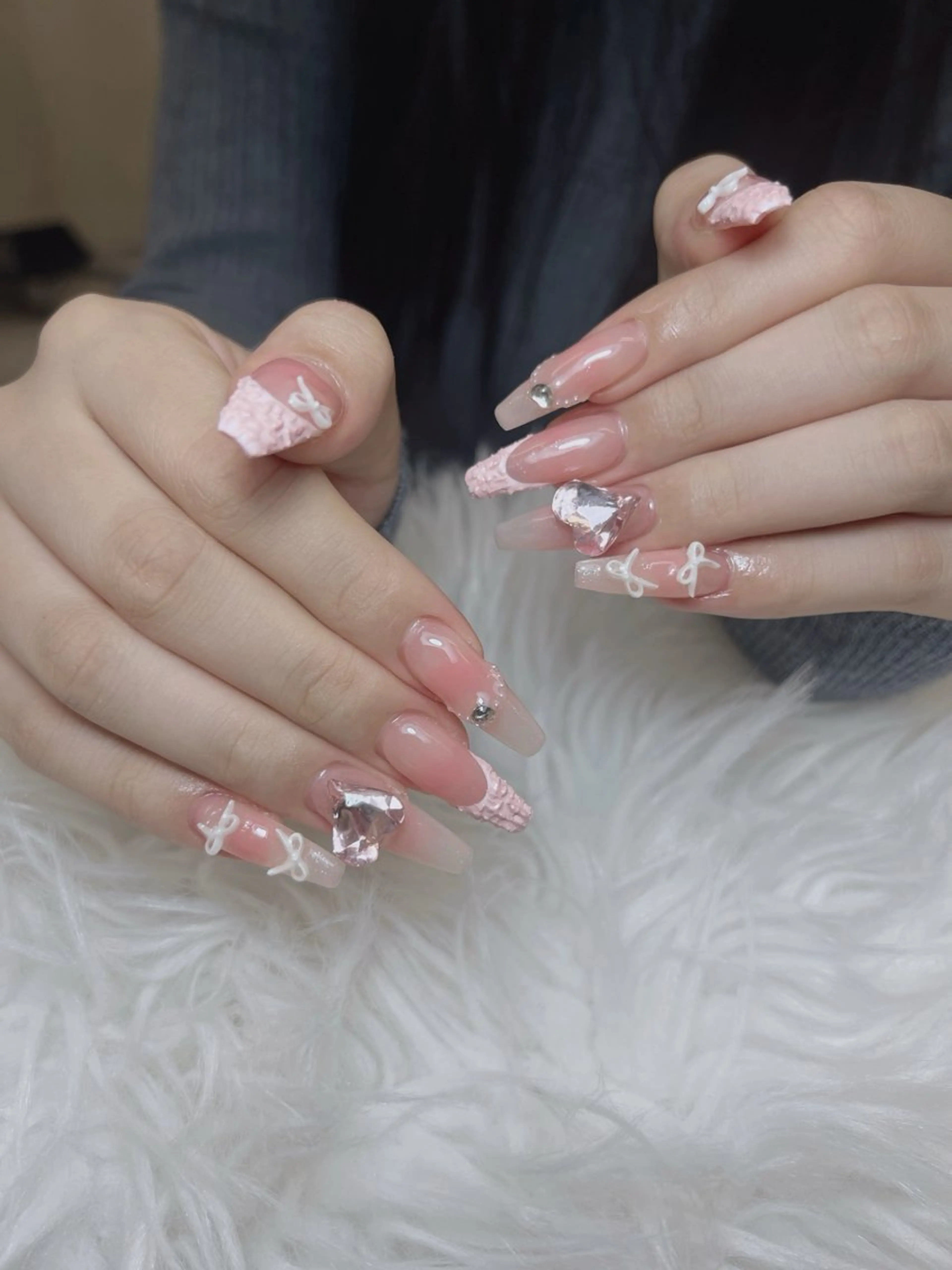 ネイル アートネイル オーロラネイル チークネイル 長さ出し フットネイル Noiranail_ studio川越西口のネイルデザイン