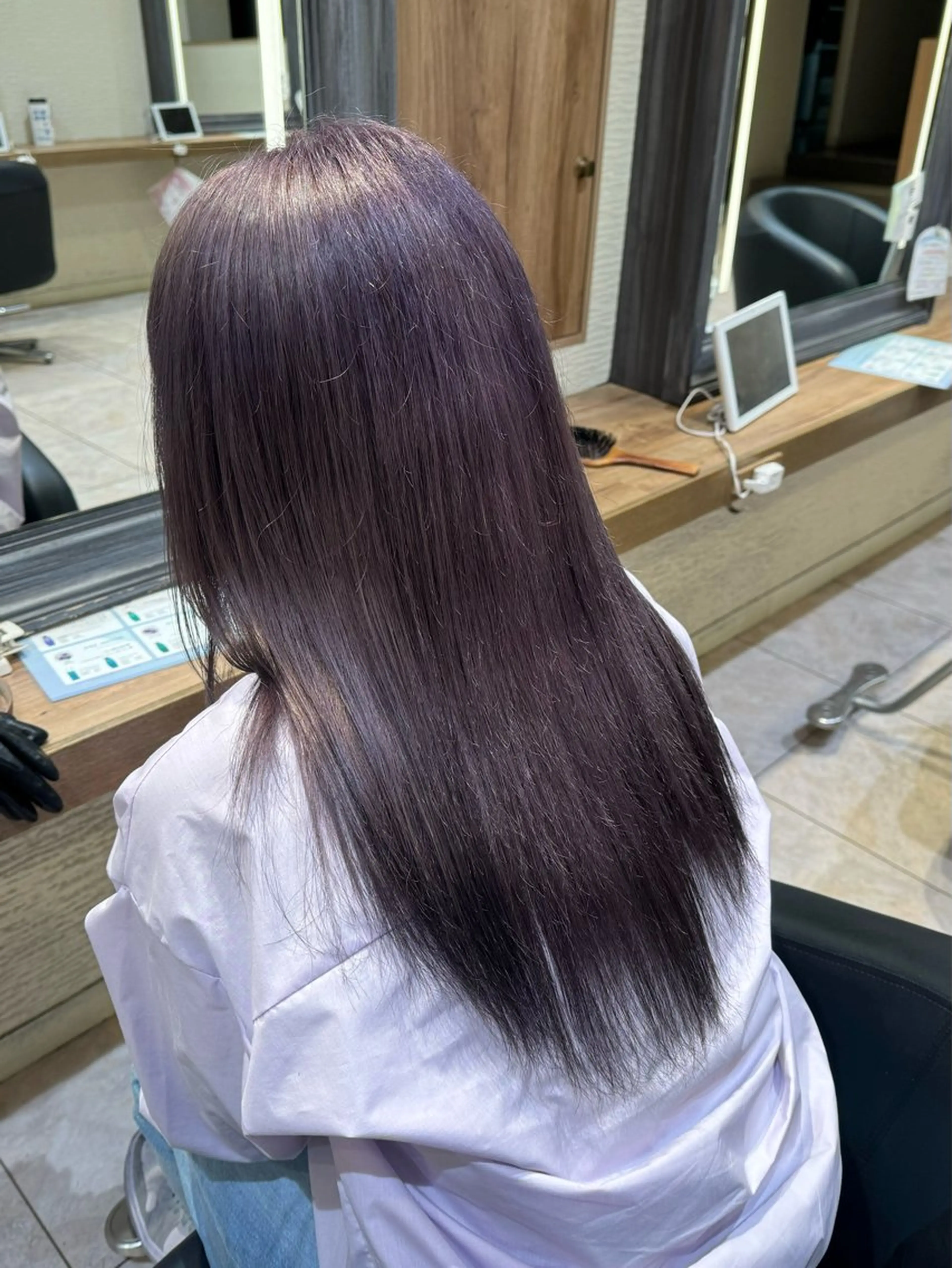 ロング カラー ヘアカラー トリートメント さら艶ストレート 🩶Suzuneのヘアスタイル