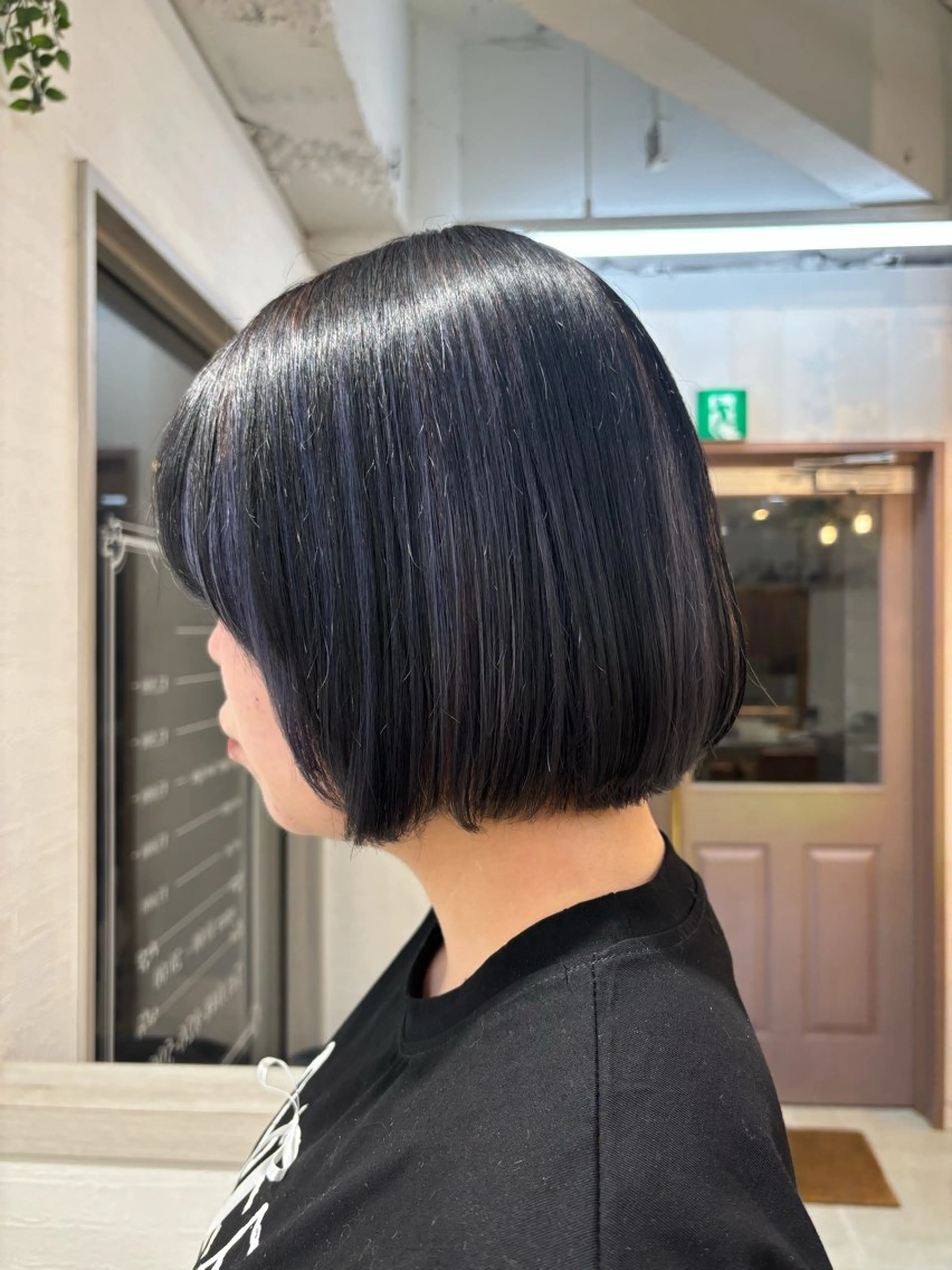 ショート カラー ヘアアレンジ ブリーチ ブルーカラー インナーカラー ラベンダーカラー 艶髪/髪質改善/ 松村きさらのヘアスタイル