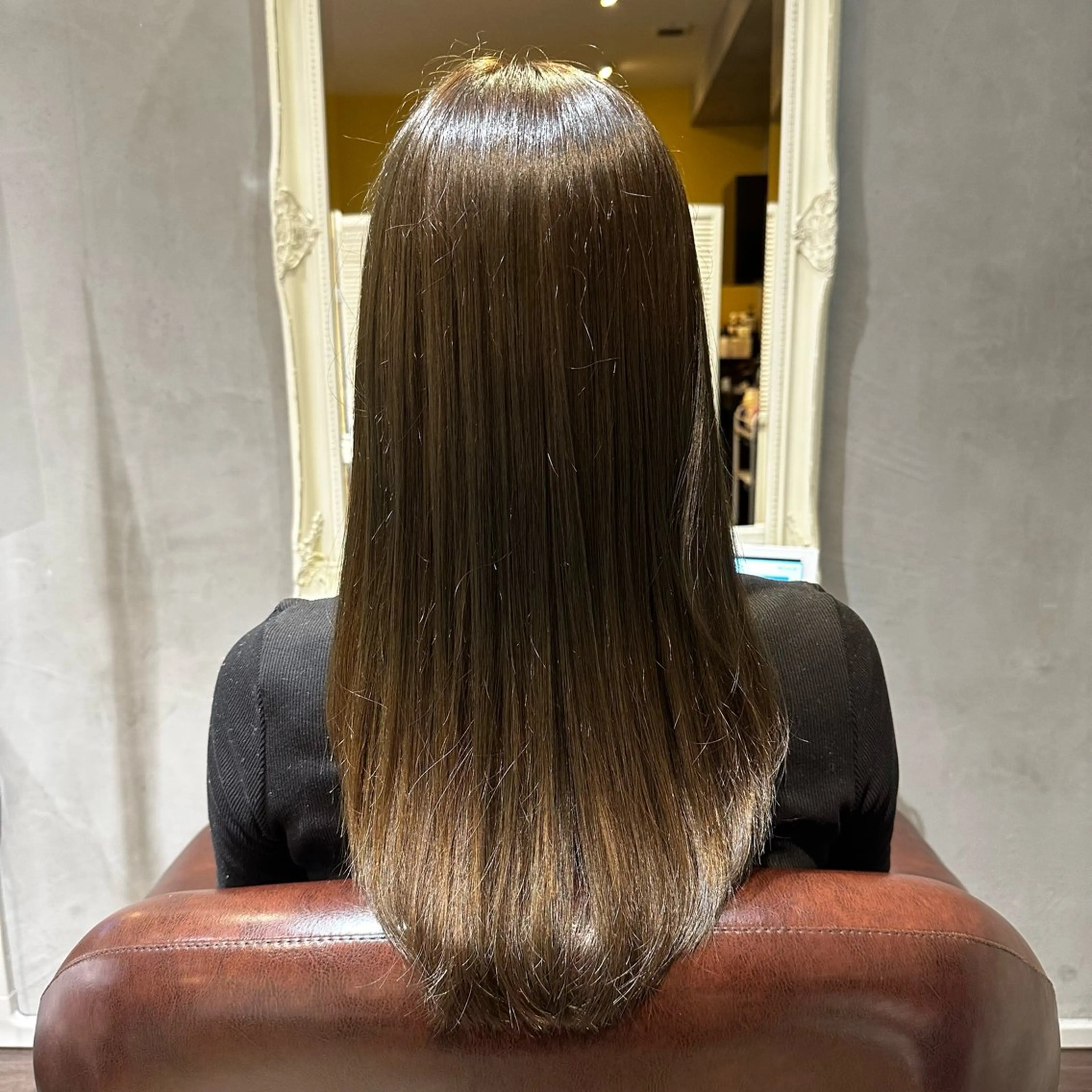 カラー 阿部 麻衣子のヘアスタイル