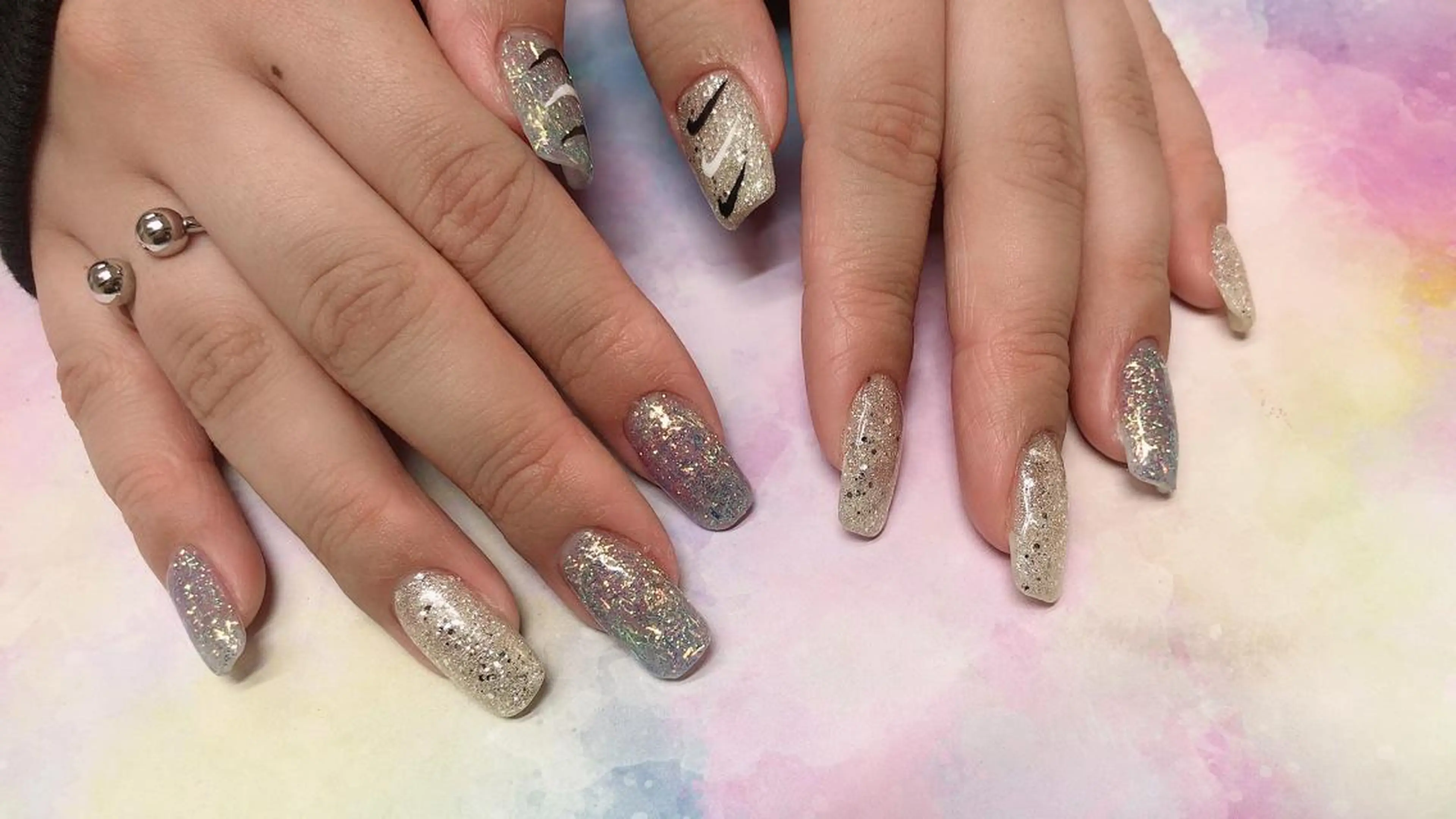 ネイル キラキラネイル Nail cottageのネイルデザイン