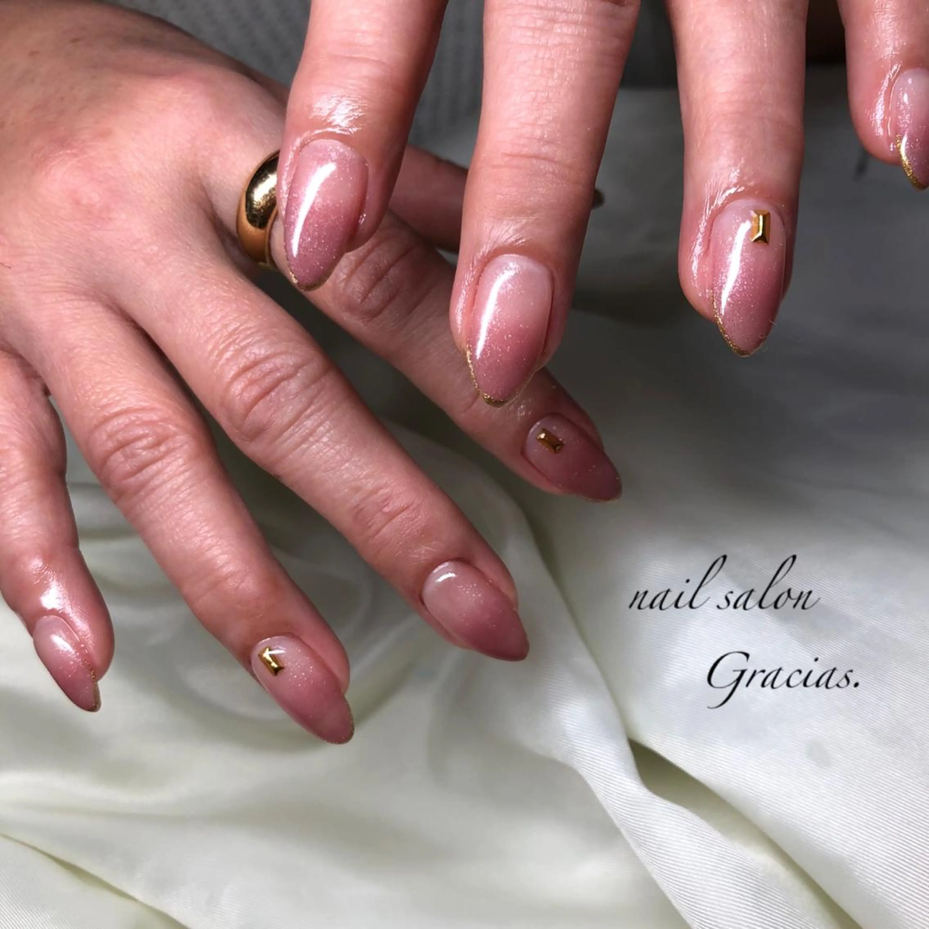 ネイル Gracias. rieのネイルデザイン