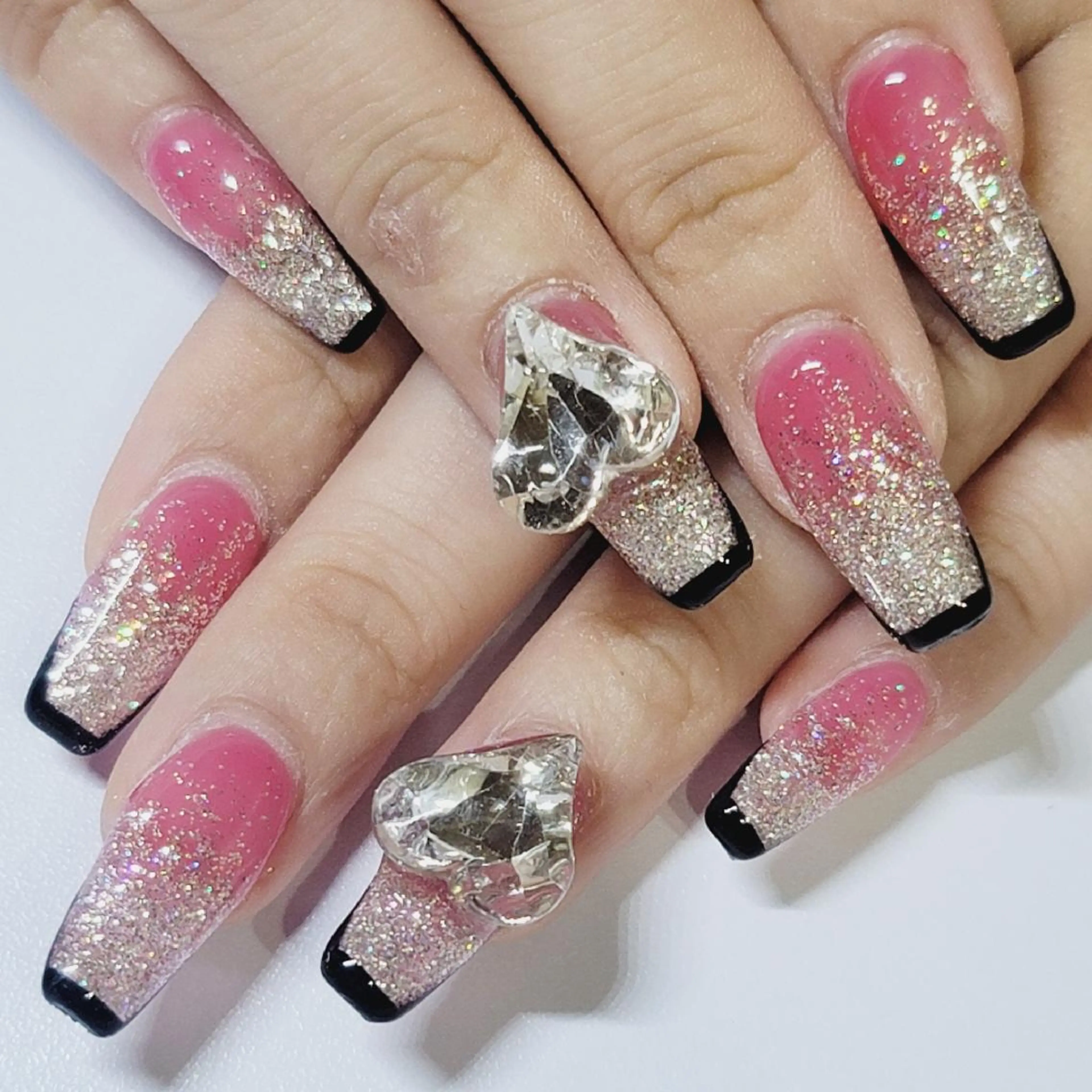 ネイル オーロラネイル フレンチネイル グラデーション ハート ラメ(グリッター) ハンドネイル よしだ ひろきのネイルデザイン