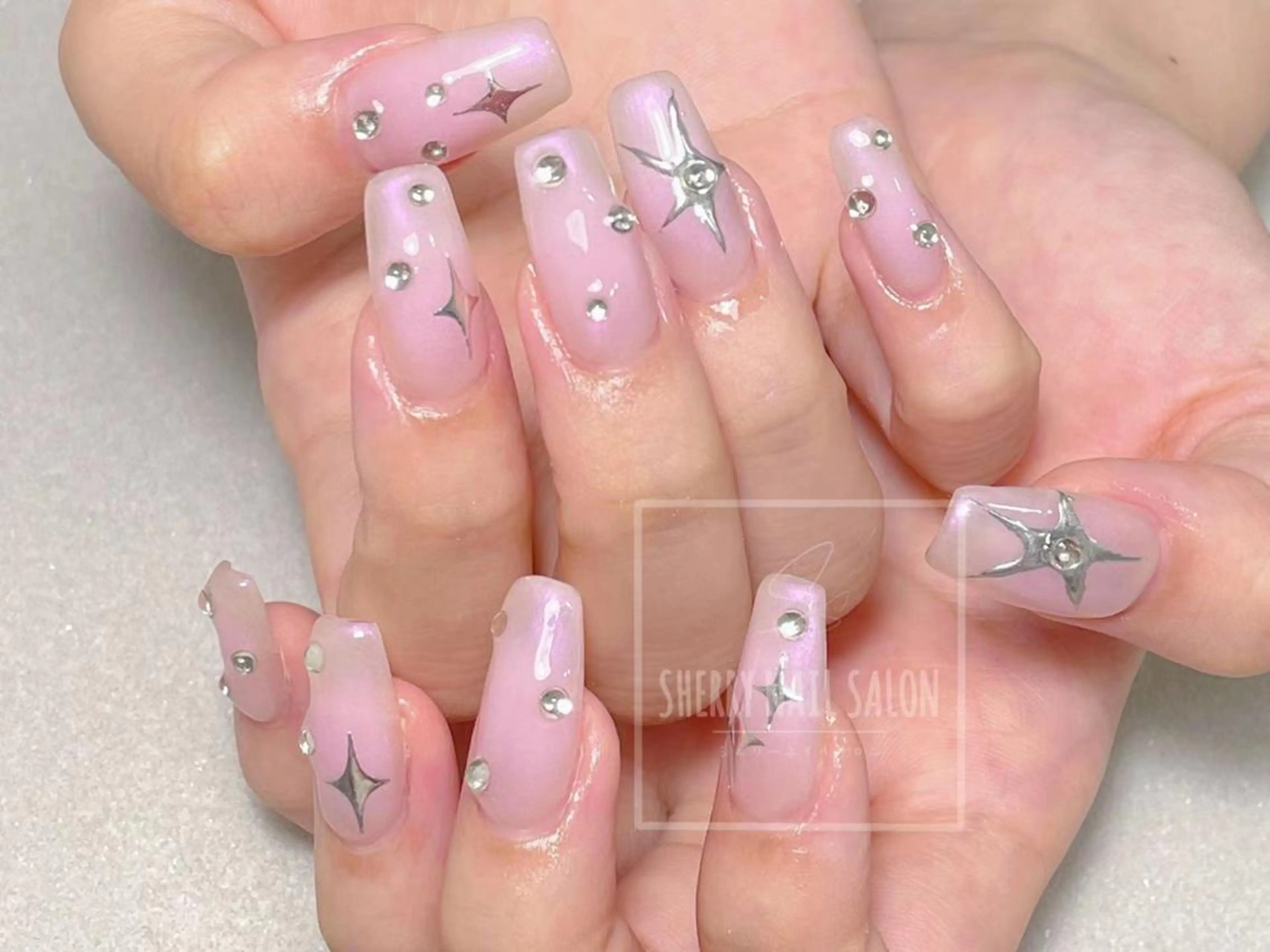 ネイル moe自宅ネイルサロン所属・萌 自宅ネイルサロンのネイルデザイン