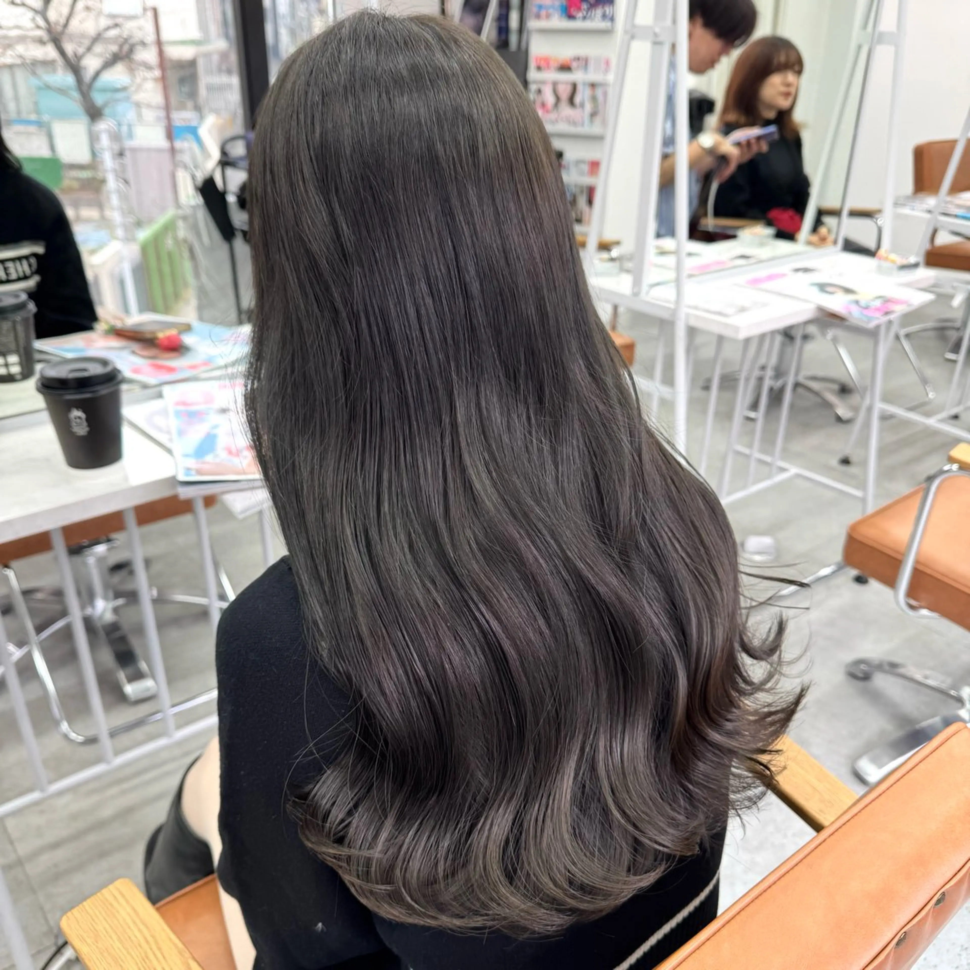 ロング カラー ヘアアレンジ ヘアカラー ブリーチなしカラー /ベージュ/安形翔のヘアスタイル