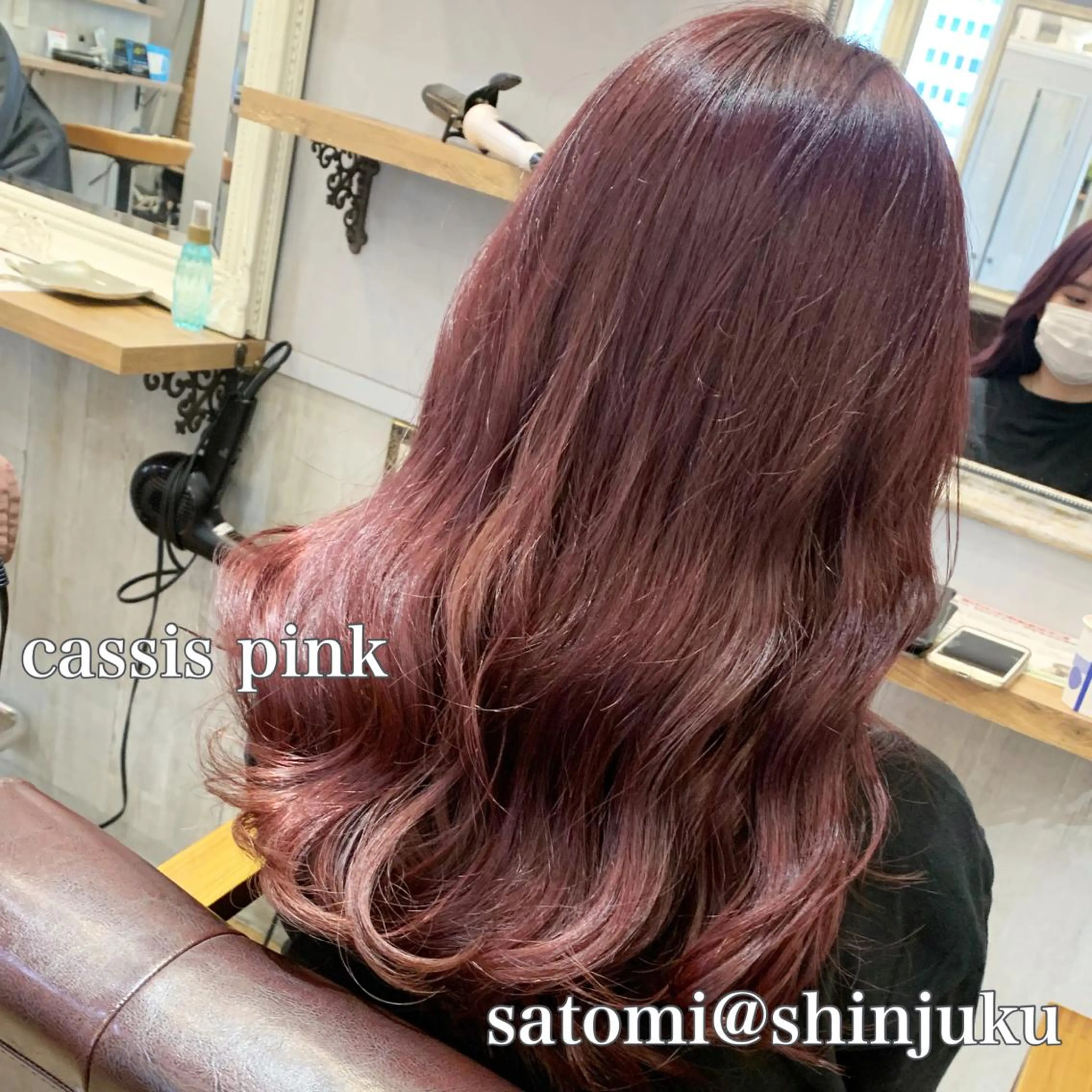 セミロング 淡色ふんわりhair 新宿satomiのヘアスタイル
