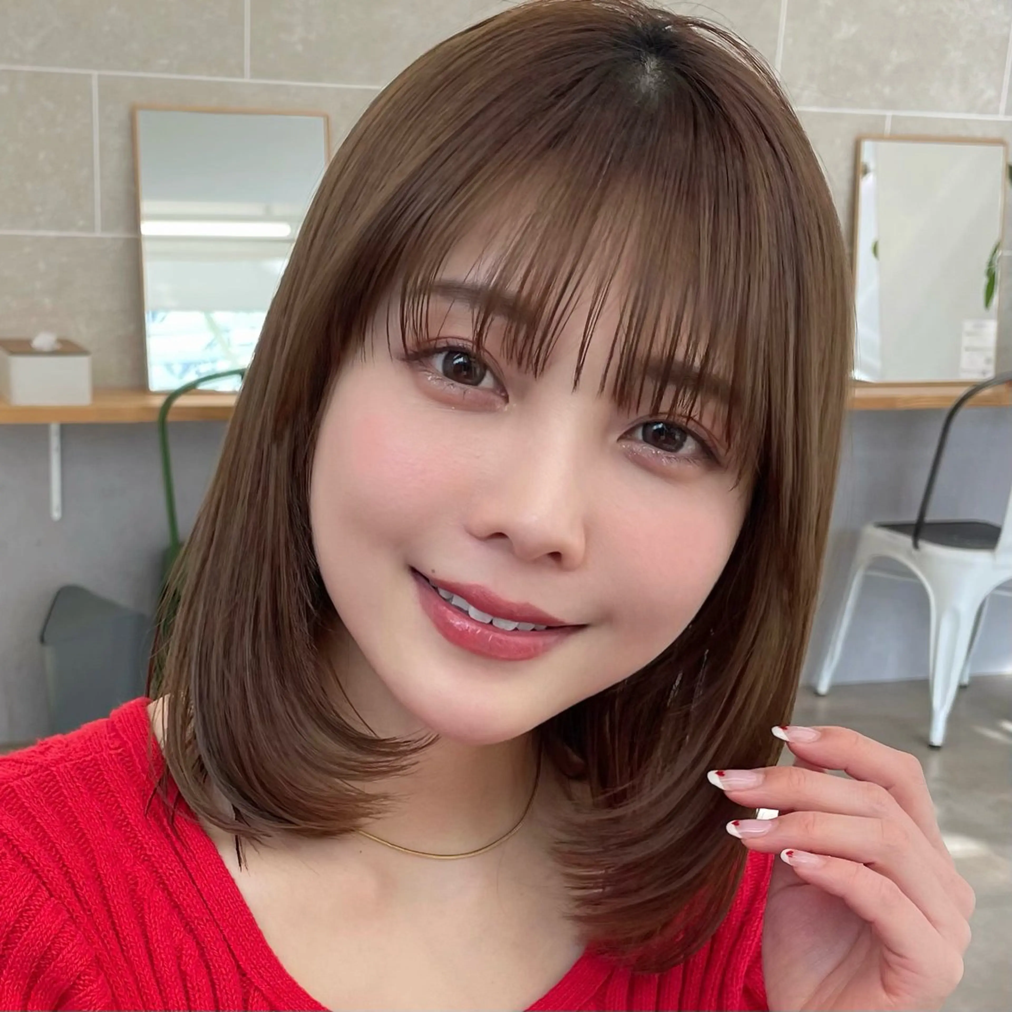 ミディアム sand clear横浜本店所属・似合わせレイヤー🌟 巻ける縮毛矯正みつきのヘアスタイル