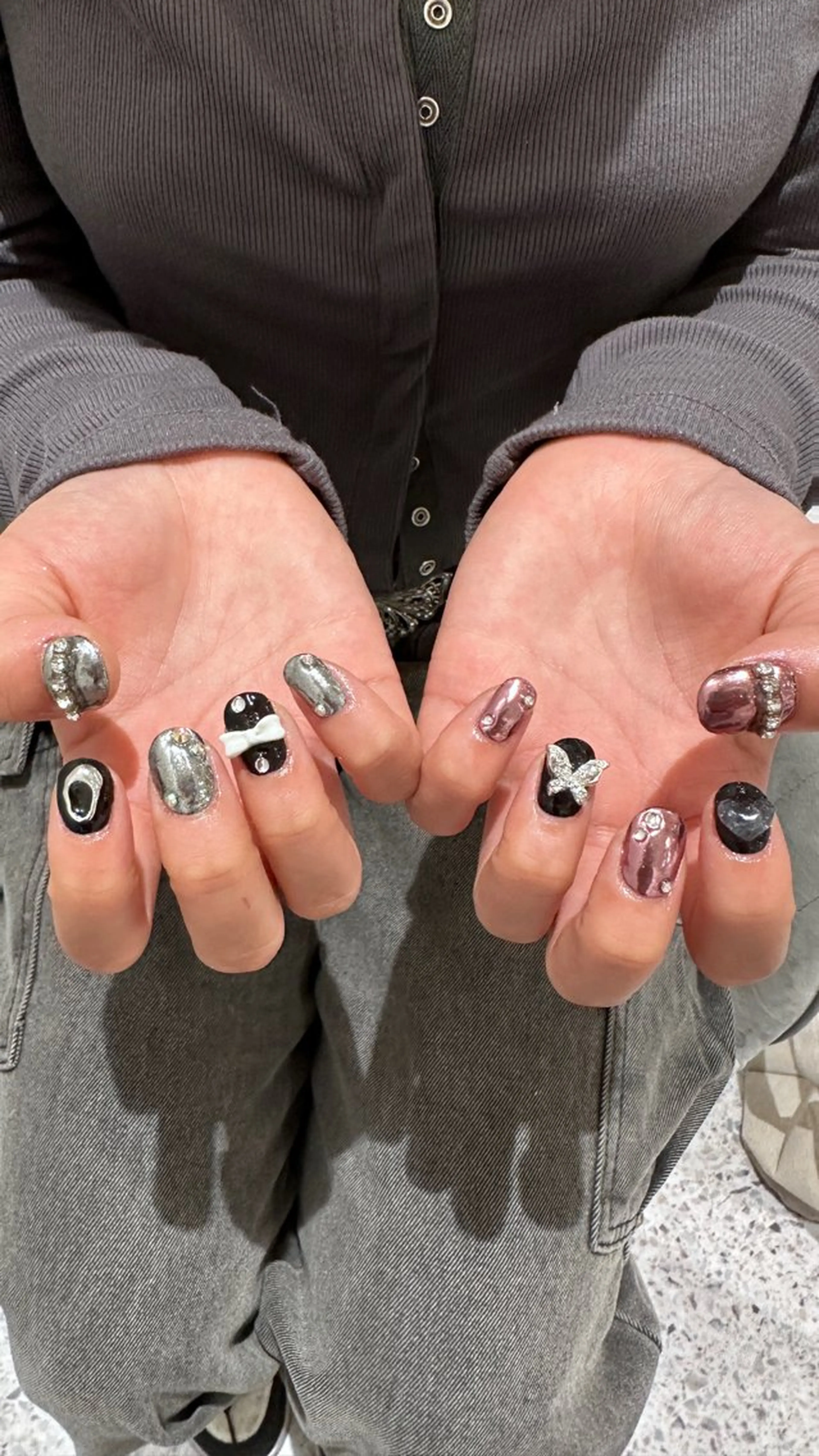 ネイル ハンドネイル ハンドケア 👽個性派ネイル🎀 komachiのヘアスタイル