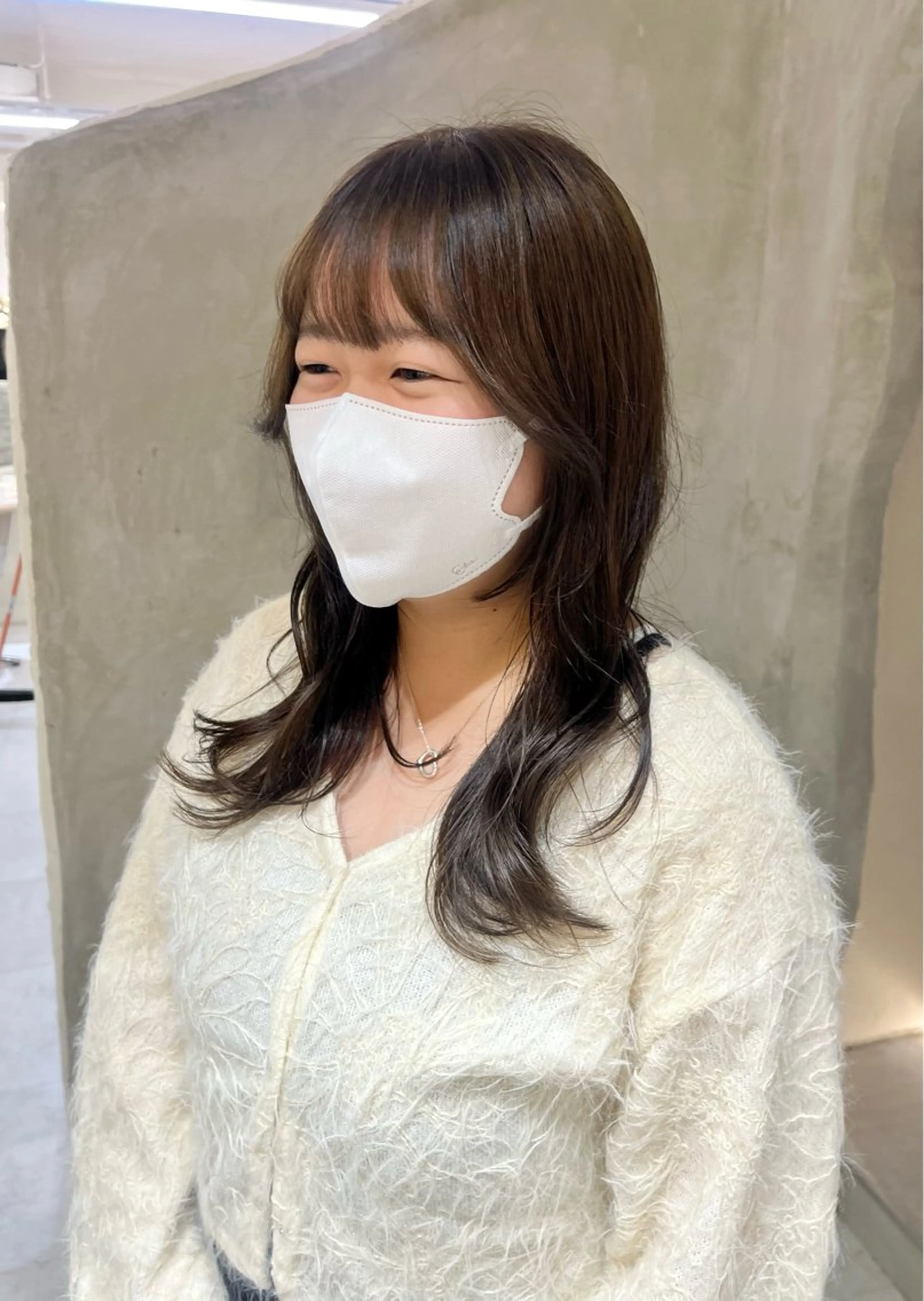 セミロング カラー effect横浜所属・切りっぱなしボブ/ 艶カラー/綾莉のヘアスタイル