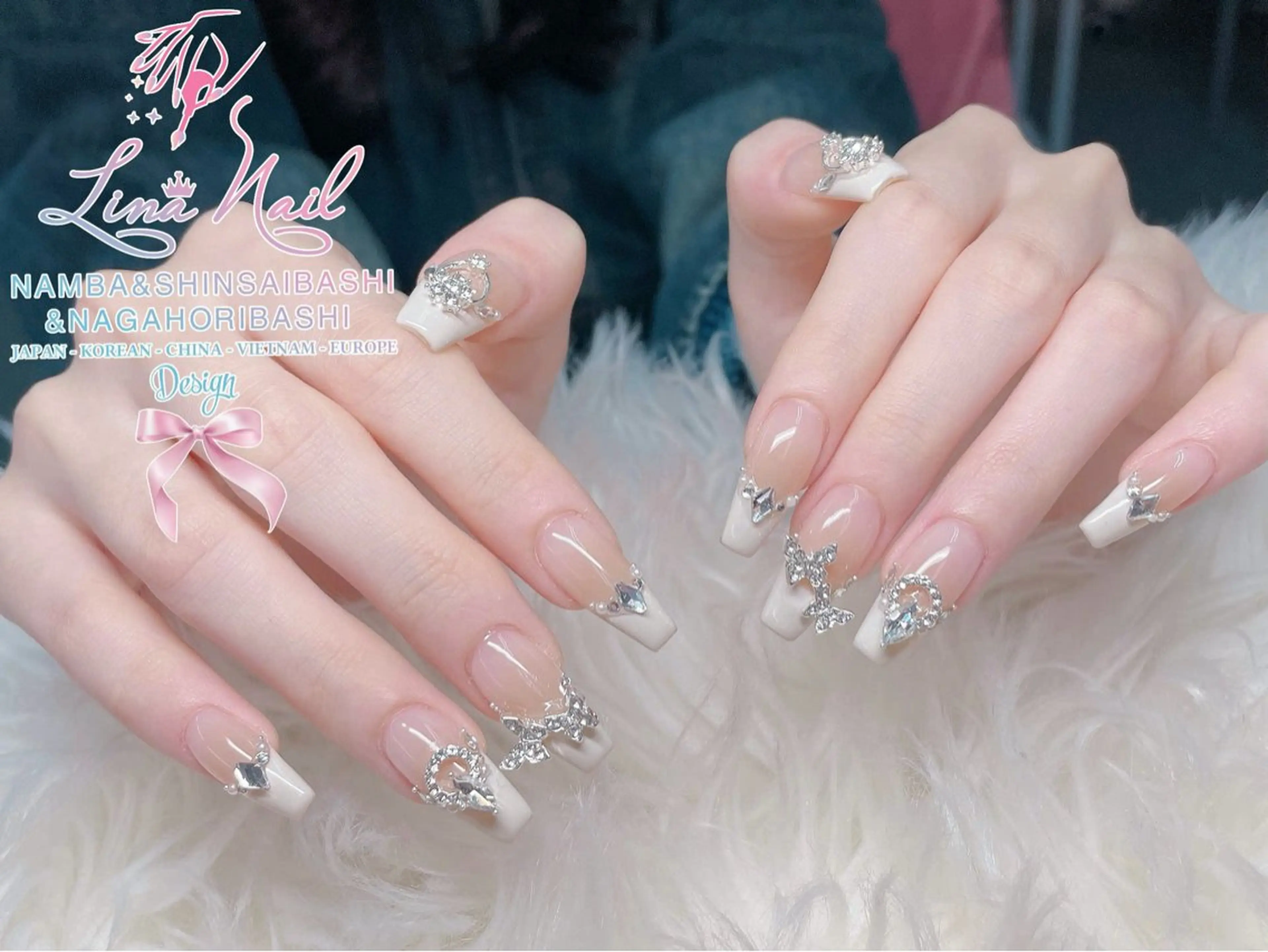 ショート 韓国風ヘア クリスマス ハンドネイル 79Linanailnamba所属・Linanail Nambaのネイルデザイン