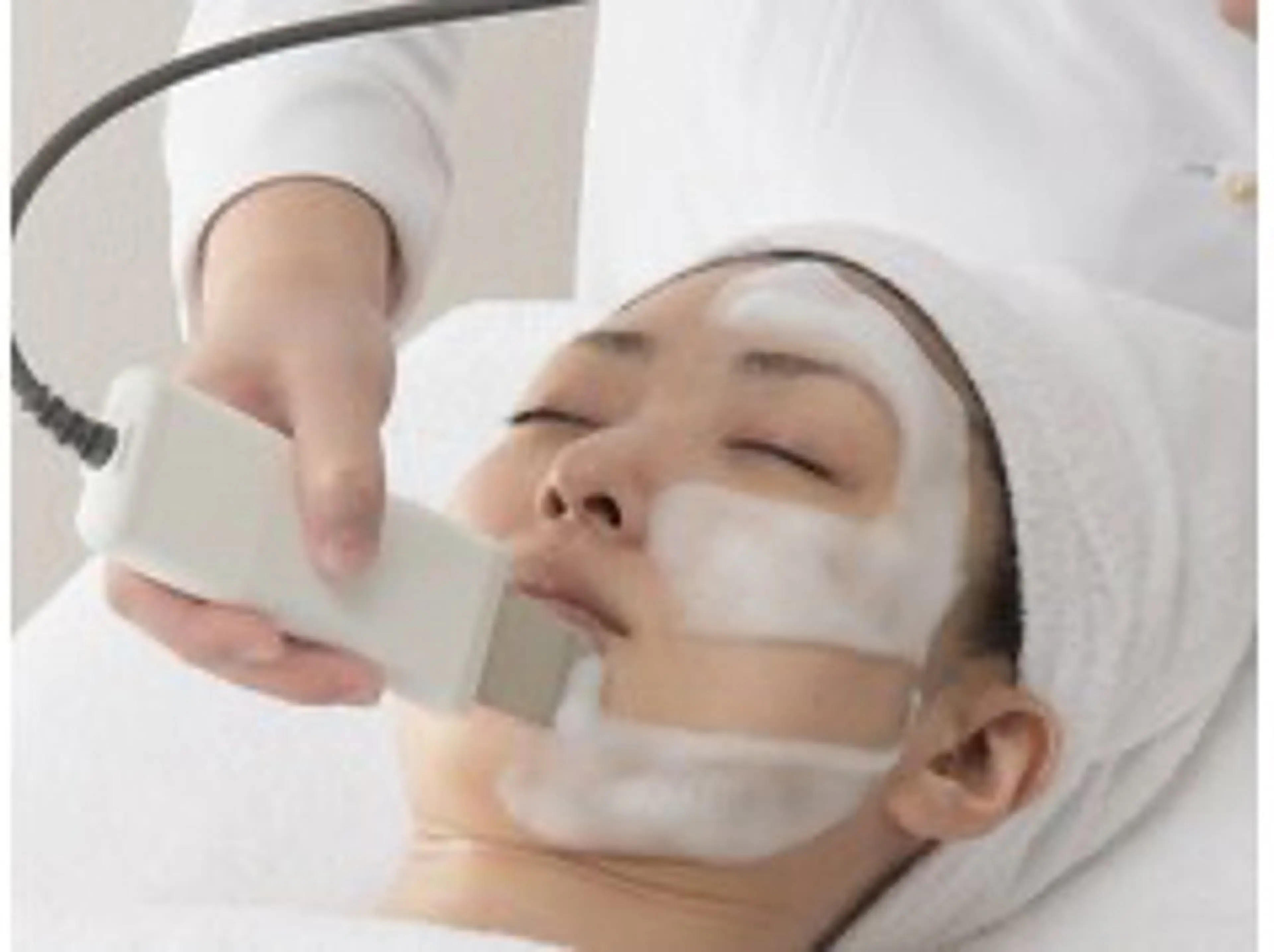 毛穴洗浄＋潤いＷケア【プラチナムコース】の写真