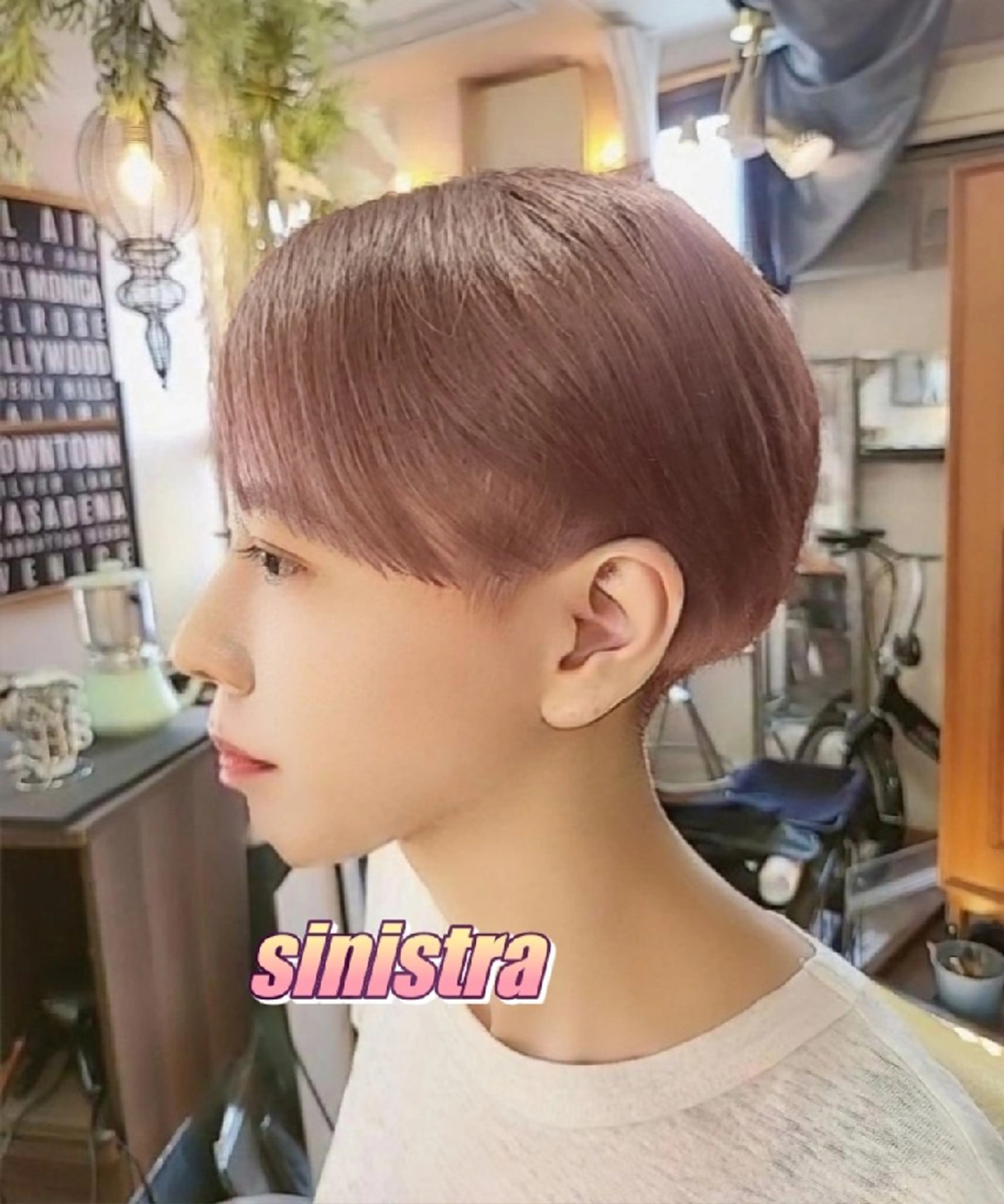 ショート カット ヘアカラー トリートメント sinistra シニストラ　足利山下店所属・シニストラ足利 原宿表参道のカラーのヘアスタイル