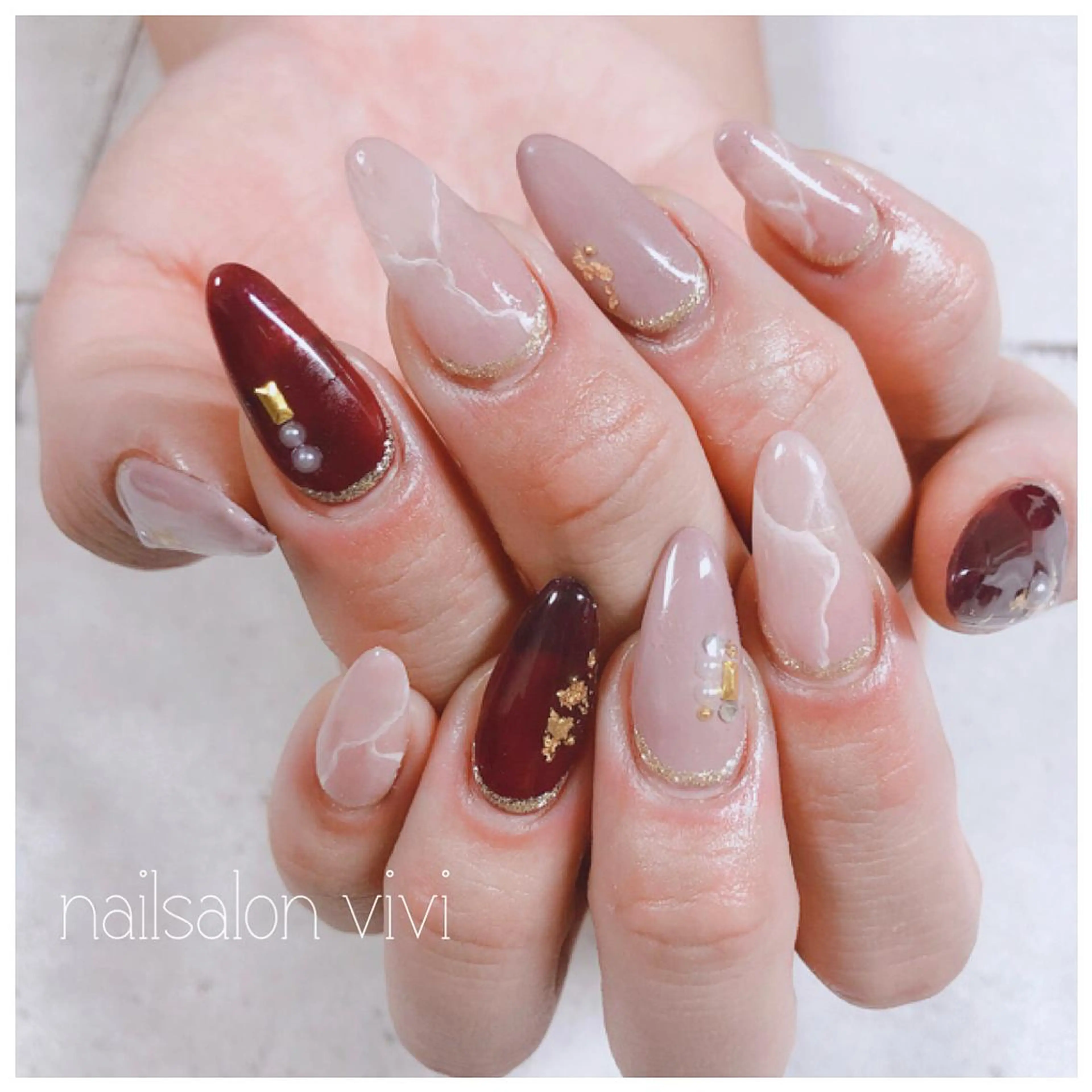 ネイル ＶＩＶＩ nailsalonのネイルデザイン