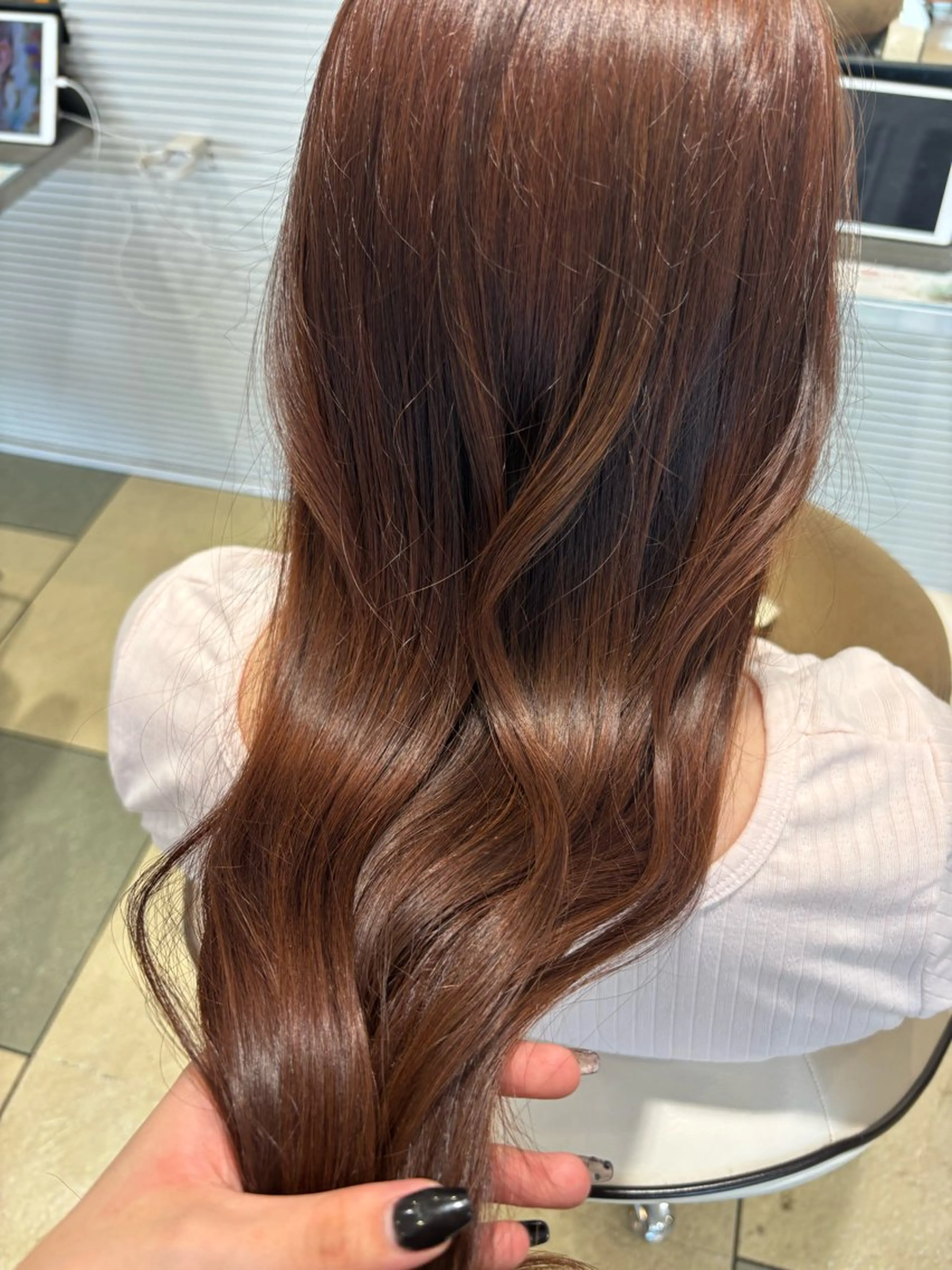 ロング カラー カット ヘアカラー トリートメント ベージュカラー⌇﻿ くびれヘア.𐙚心音のヘアスタイル