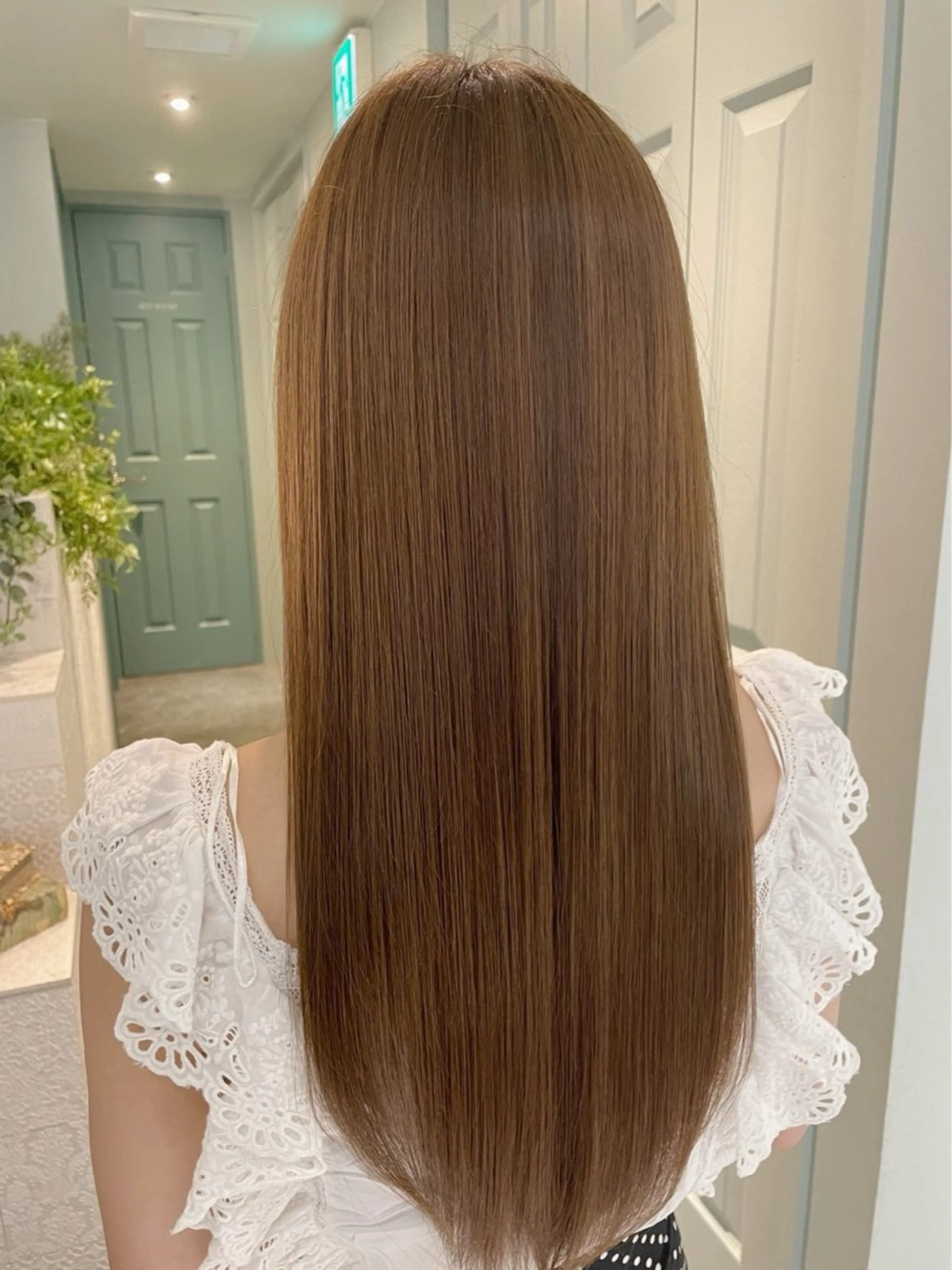 セミロング カラー カット ヘアカラー 縮毛矯正 木屋元一/透明感 /レイヤー/縮毛矯正のヘアスタイル