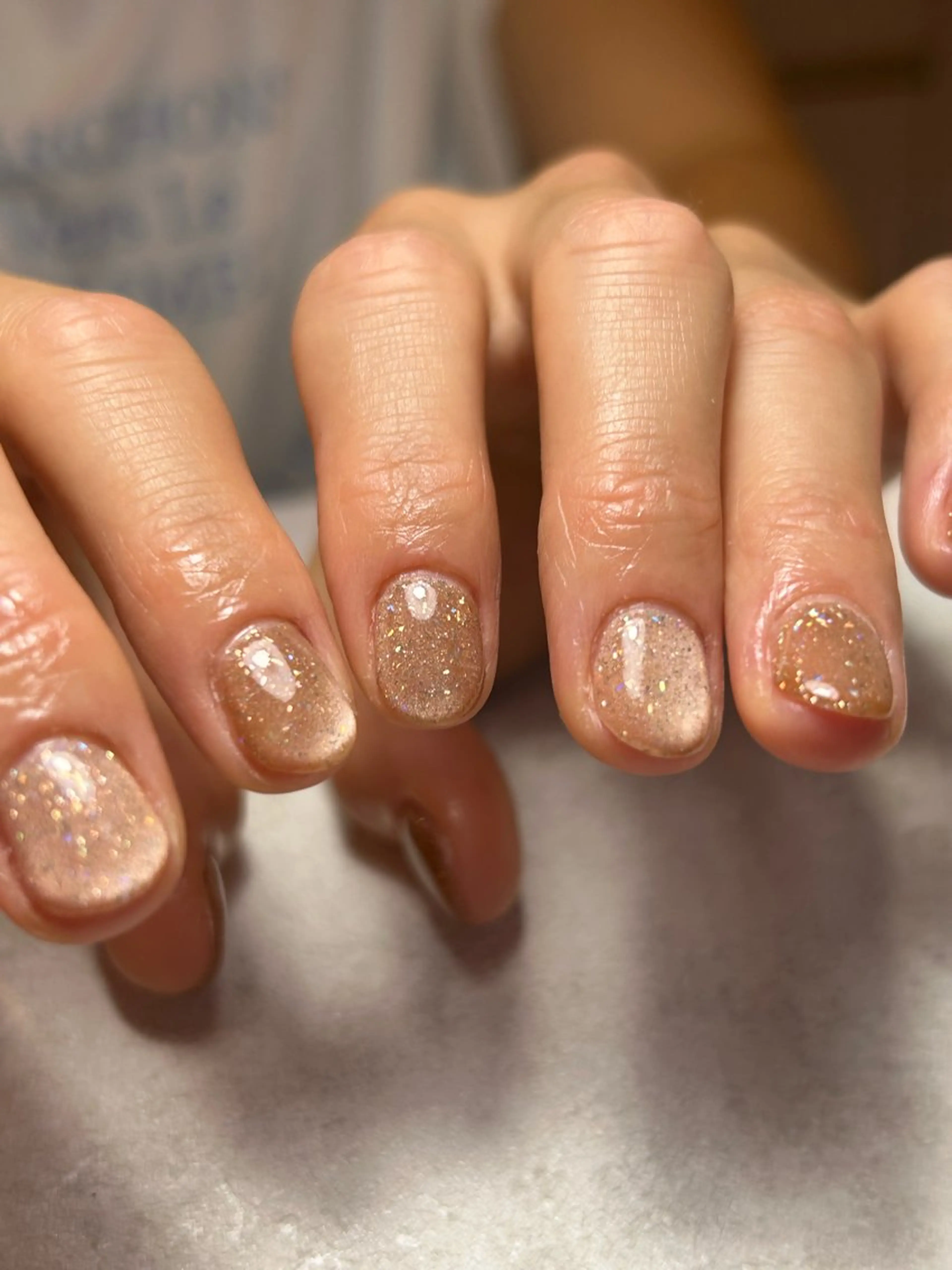 ネイル フラッシュネイル フラッシュマグ マグネットネイル マグネットワンカラー ニュアンスネイル ハンドネイル raku  nail 浦和店 【ラクネイル】所属・m Natsume.のネイルデザイン