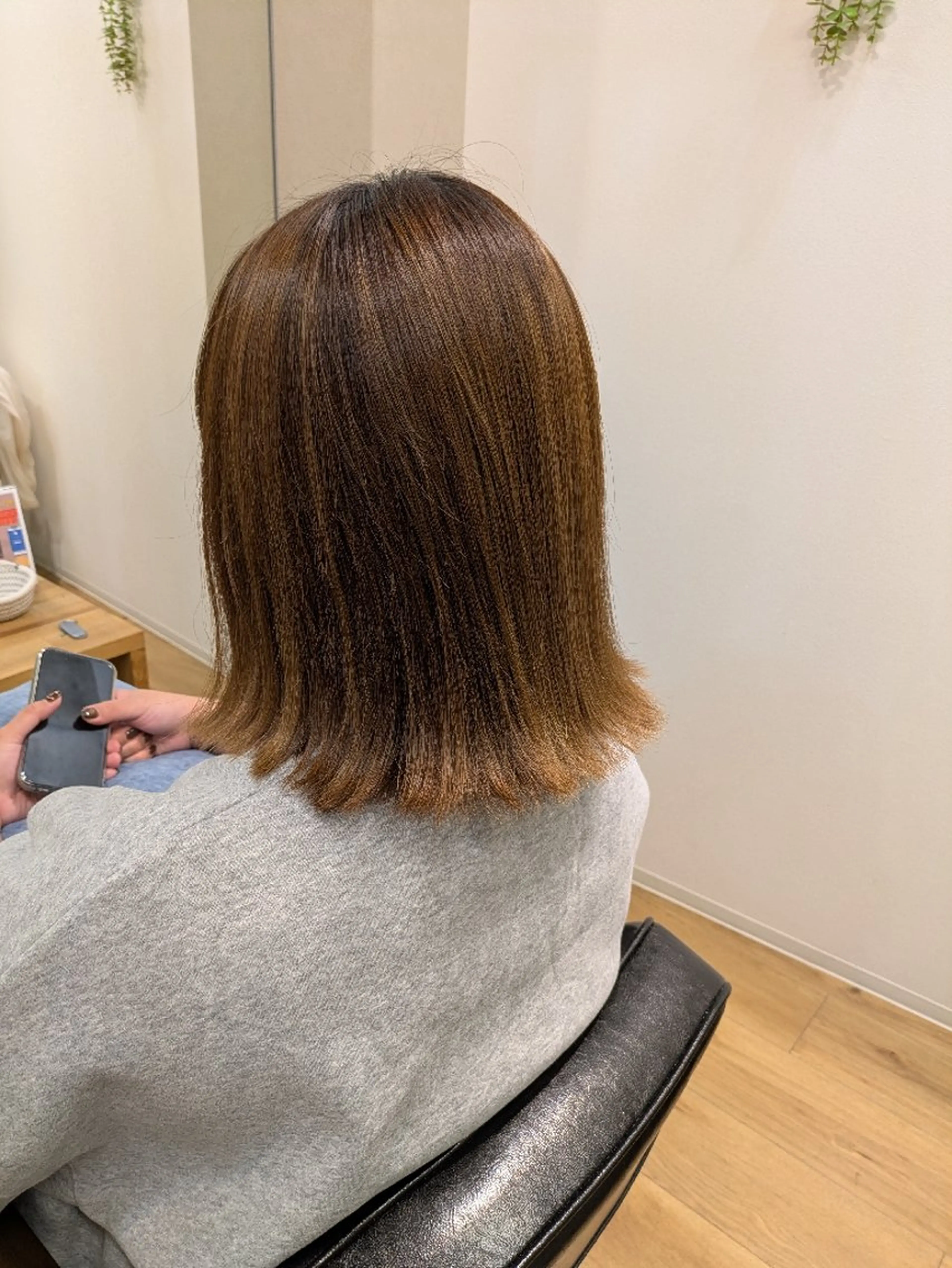 ミディアム 切りっぱなしボブ ボブ Cafu hair Tachi所属・有馬 葵のヘアスタイル