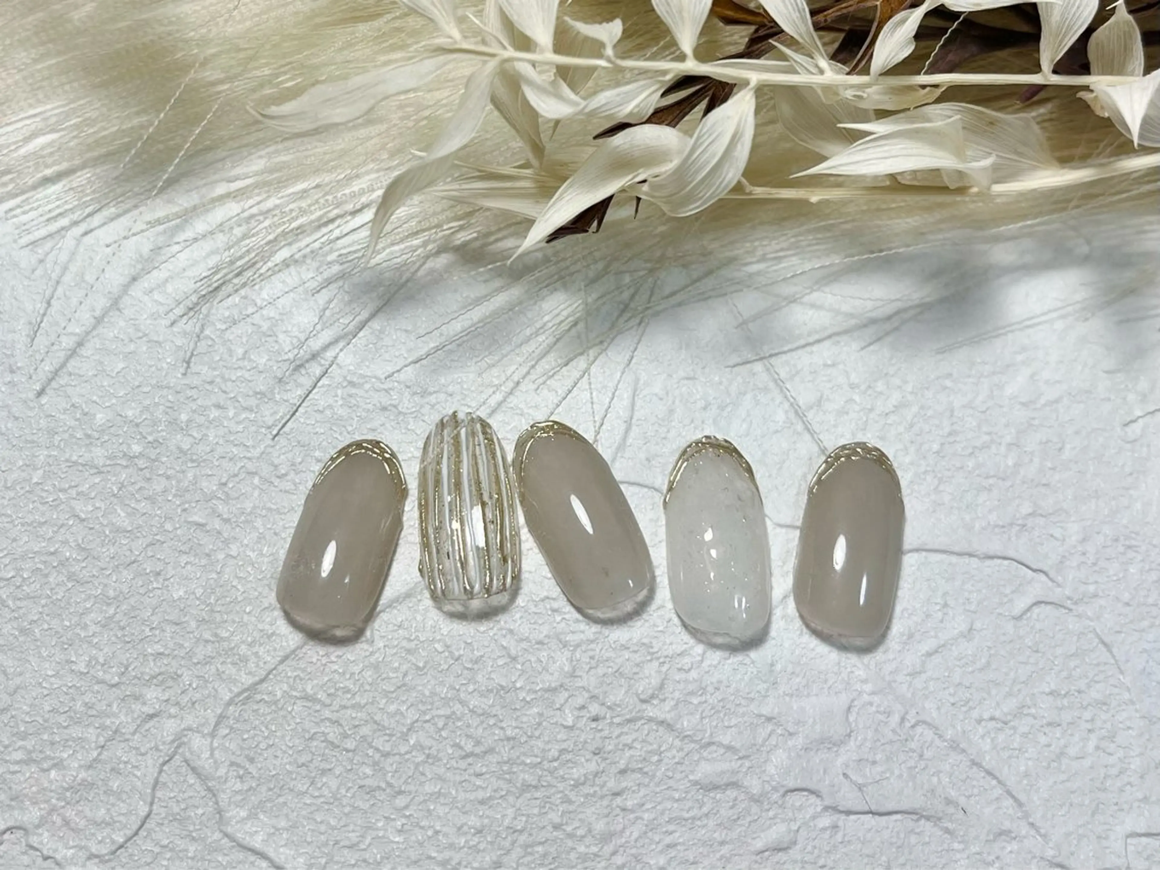 ネイル オーロラネイル フットネイル フレンチネイル ジェルネイル 韓国ネイル kiki nail たまプラーザのネイルデザイン