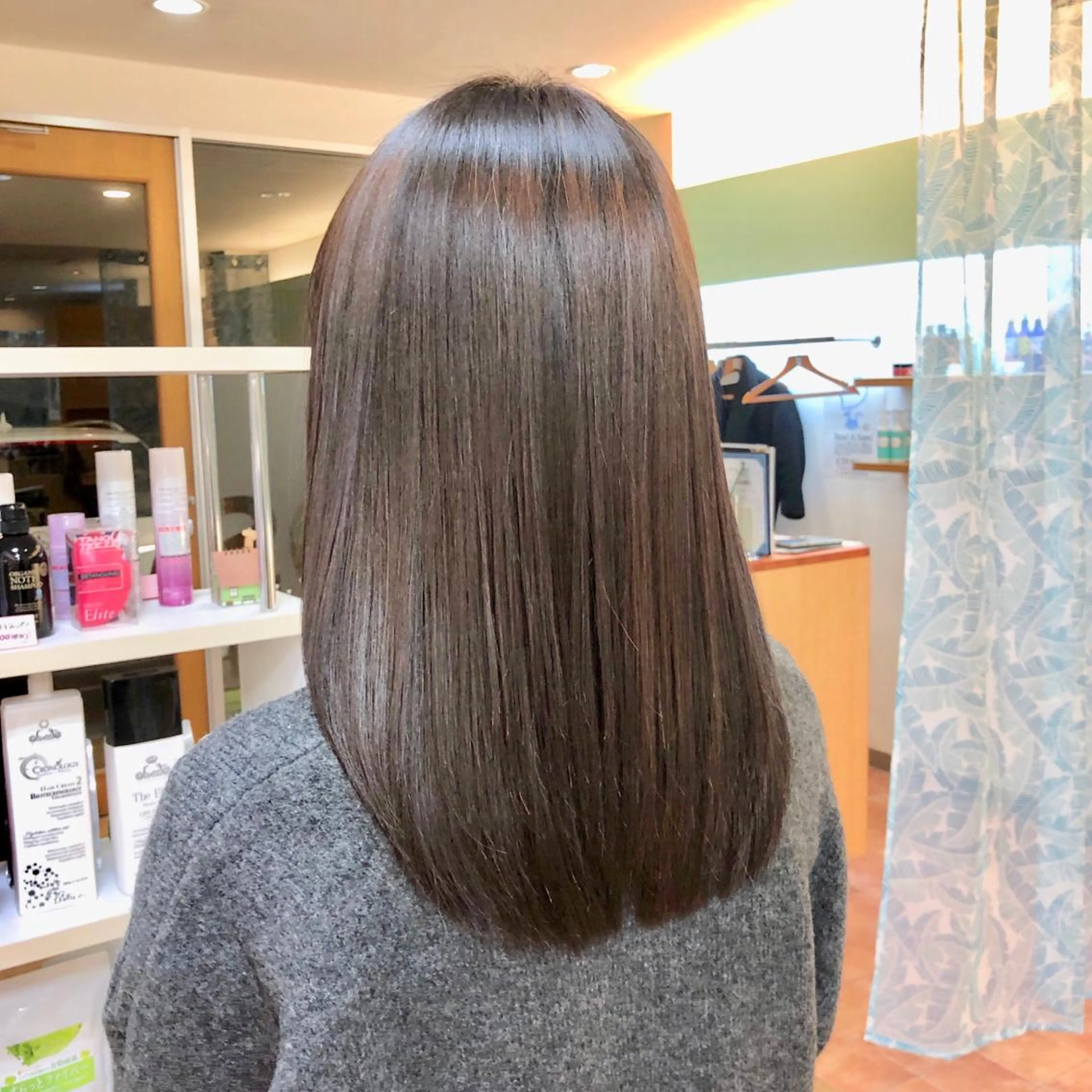 セミロング パーマ トリートメント bios hair(ビオスヘアー)所属・笠井 茂宗のヘアスタイル