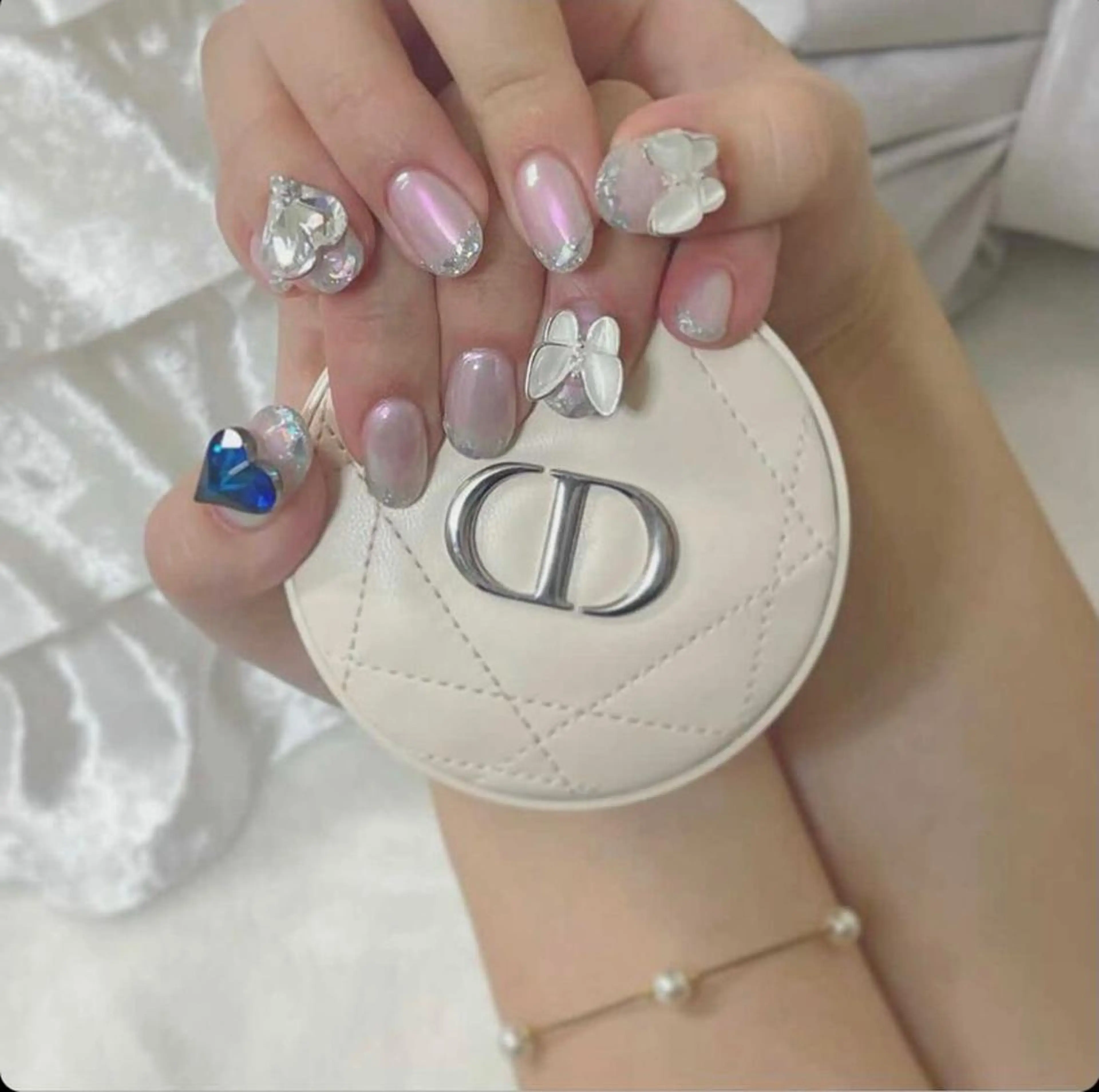 ミディアム ネイル 👑enen style👑のネイルデザイン