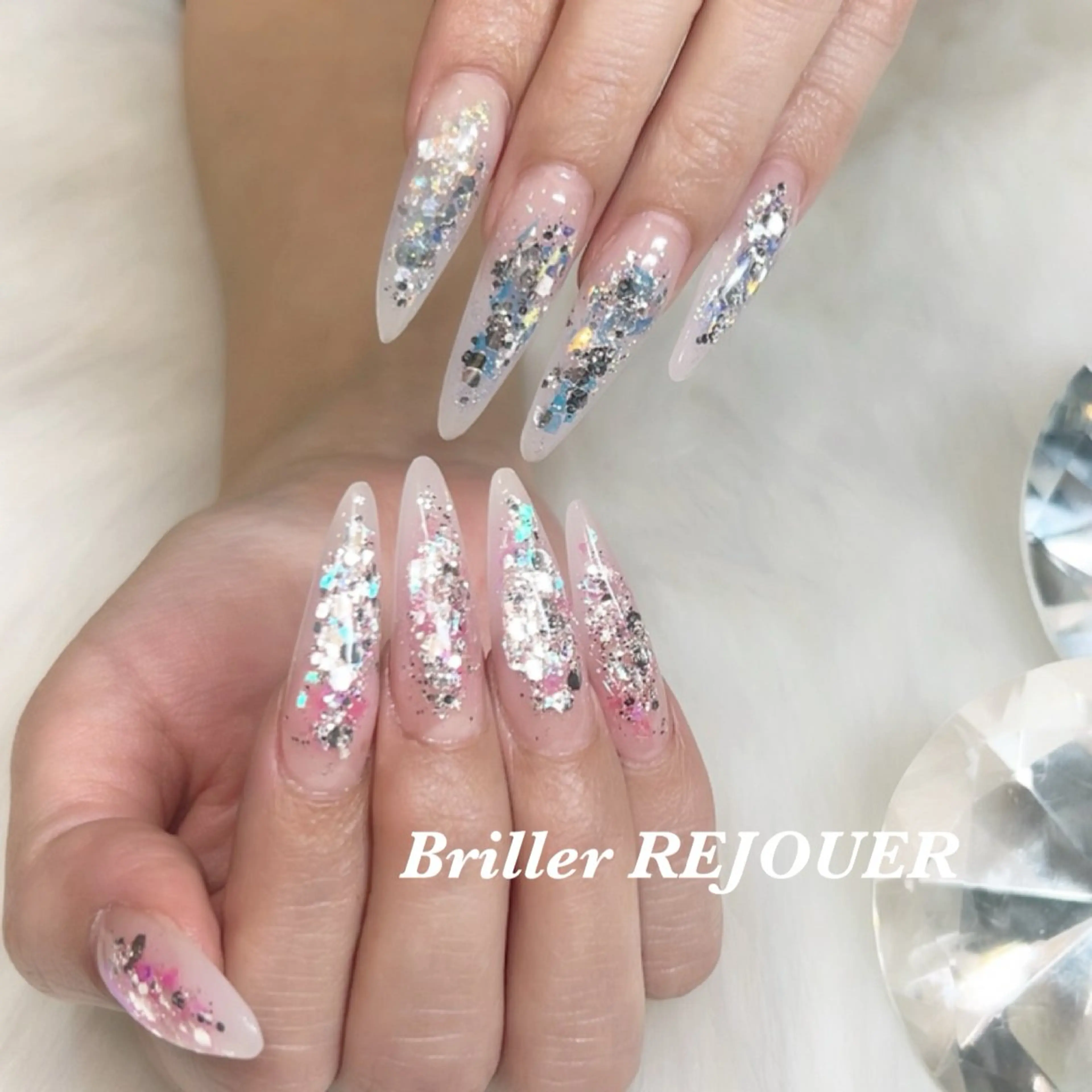 ネイル ジェルネイル ホログラムネイル キラキラネイル スカルプネイル ネイルサロン&ネイルスクール Briller-REJOUER 【ブリエ・レジュール】所属・Briller Rieのネイルデザイン