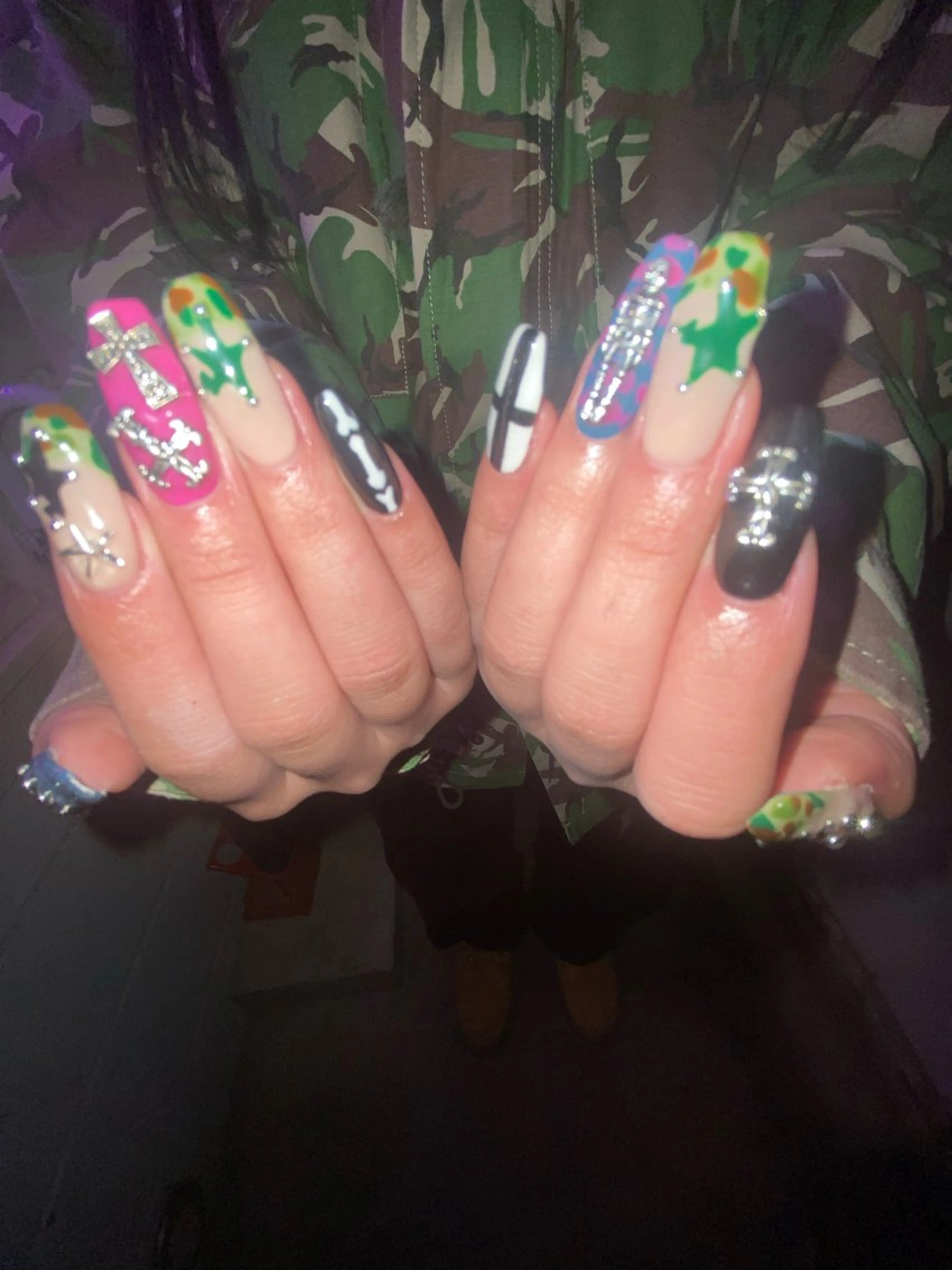 ネイル .unff所属・hana (..)個 性派/メンズネイル◎のネイルデザイン