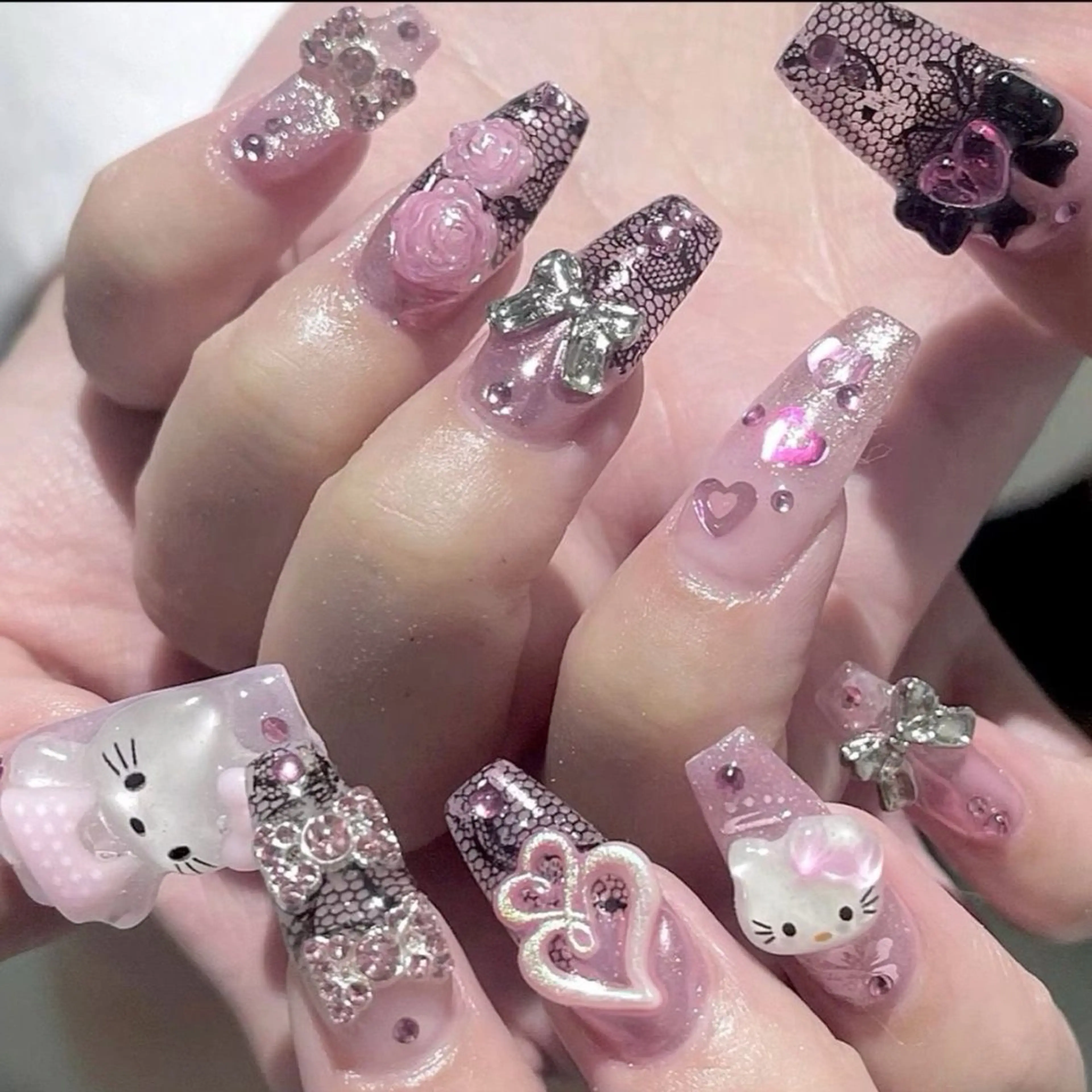 ネイル マグネットネイル ピンク ネイルチップ 冬ネイル Lee Nailsのネイルデザイン