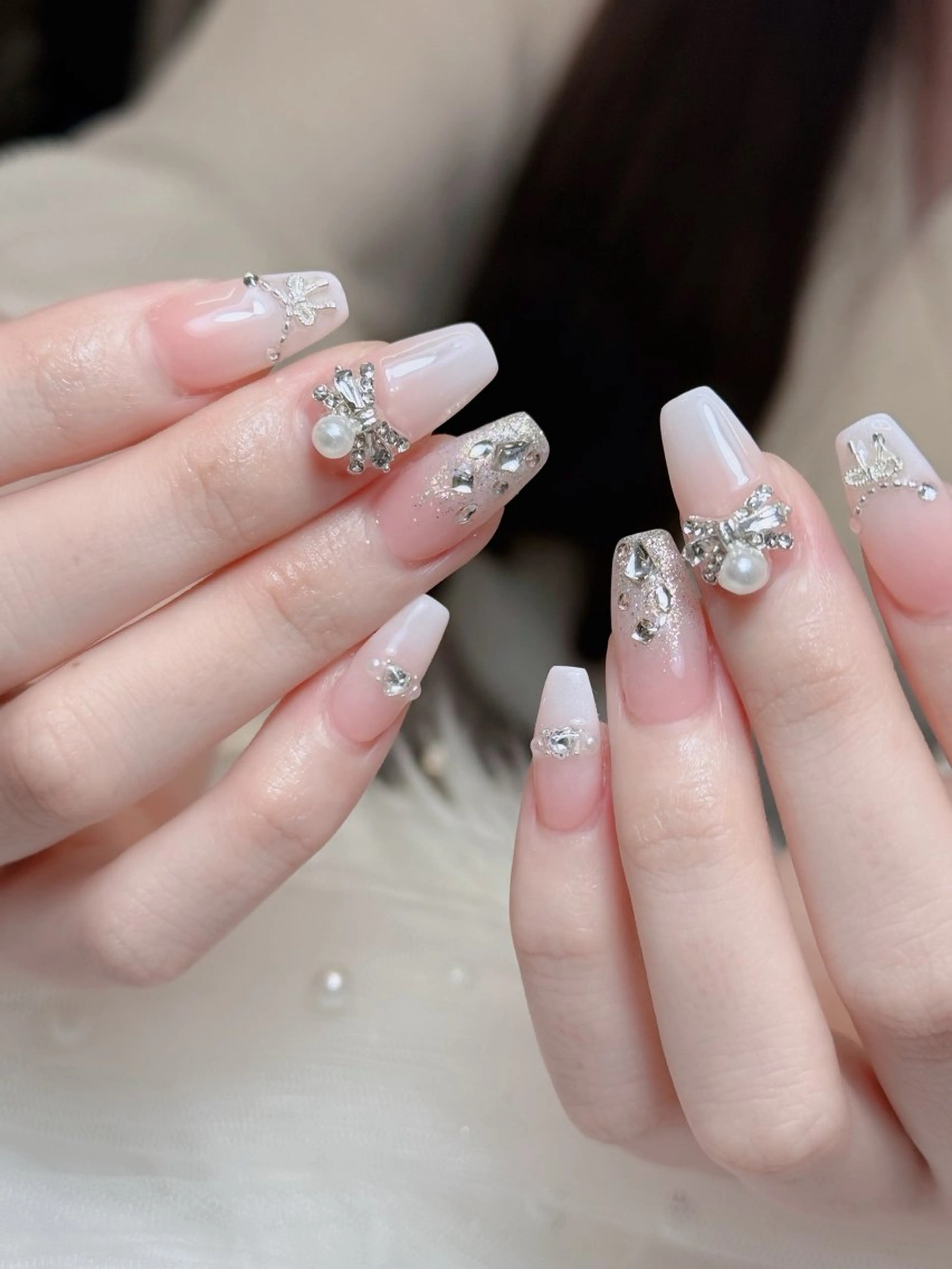 ネイル オーロラネイル チークネイル フットネイル フレンチネイル 韓国ネイル ハンドネイル Lumi Nailのネイルデザイン