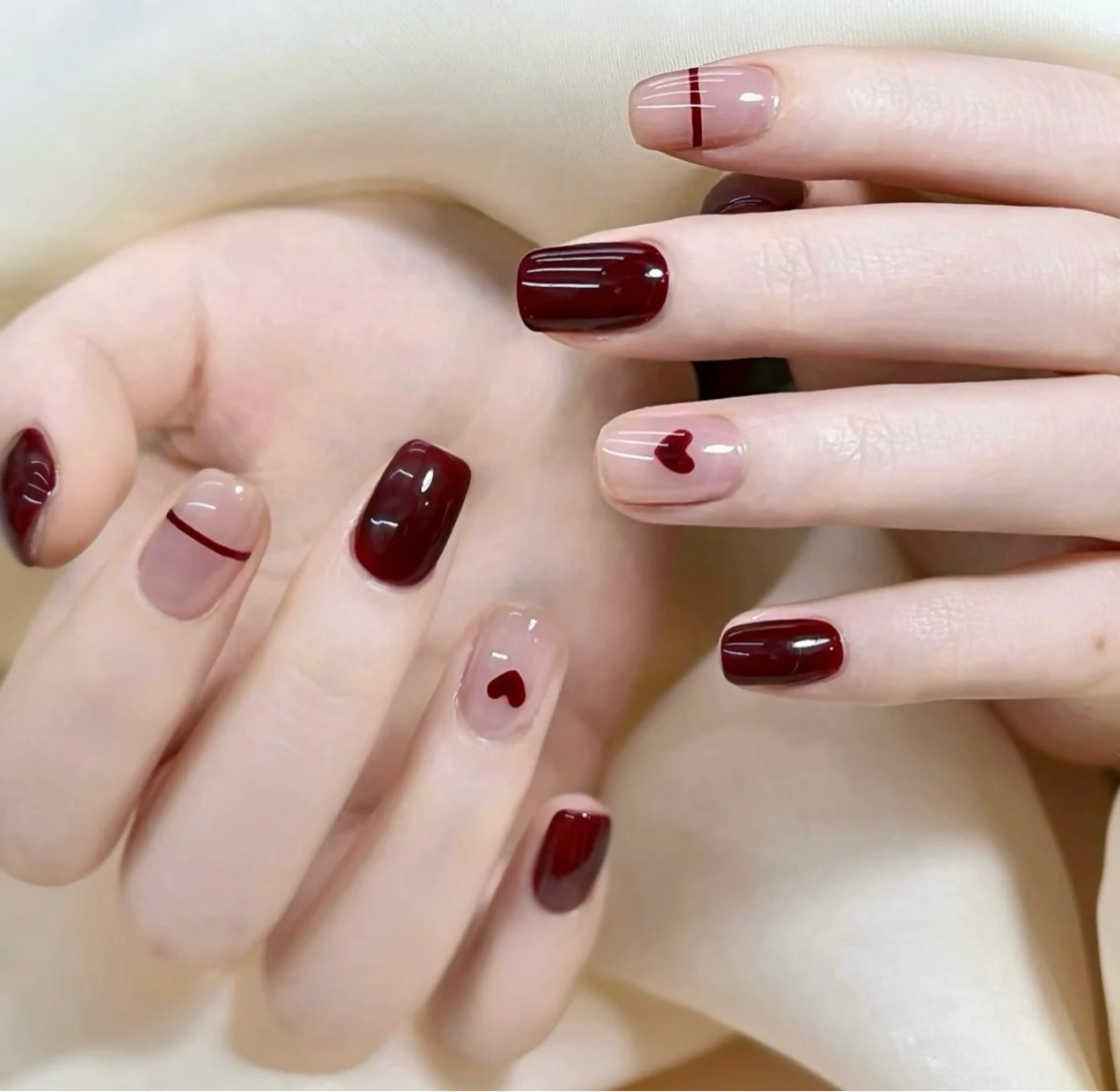 ネイル フレンチネイル ジェルネイル ガラスフレンチ グラデーション ラメ(グリッター) ネイルサロン Jasmine 池袋東口所属・YU RIのネイルデザイン