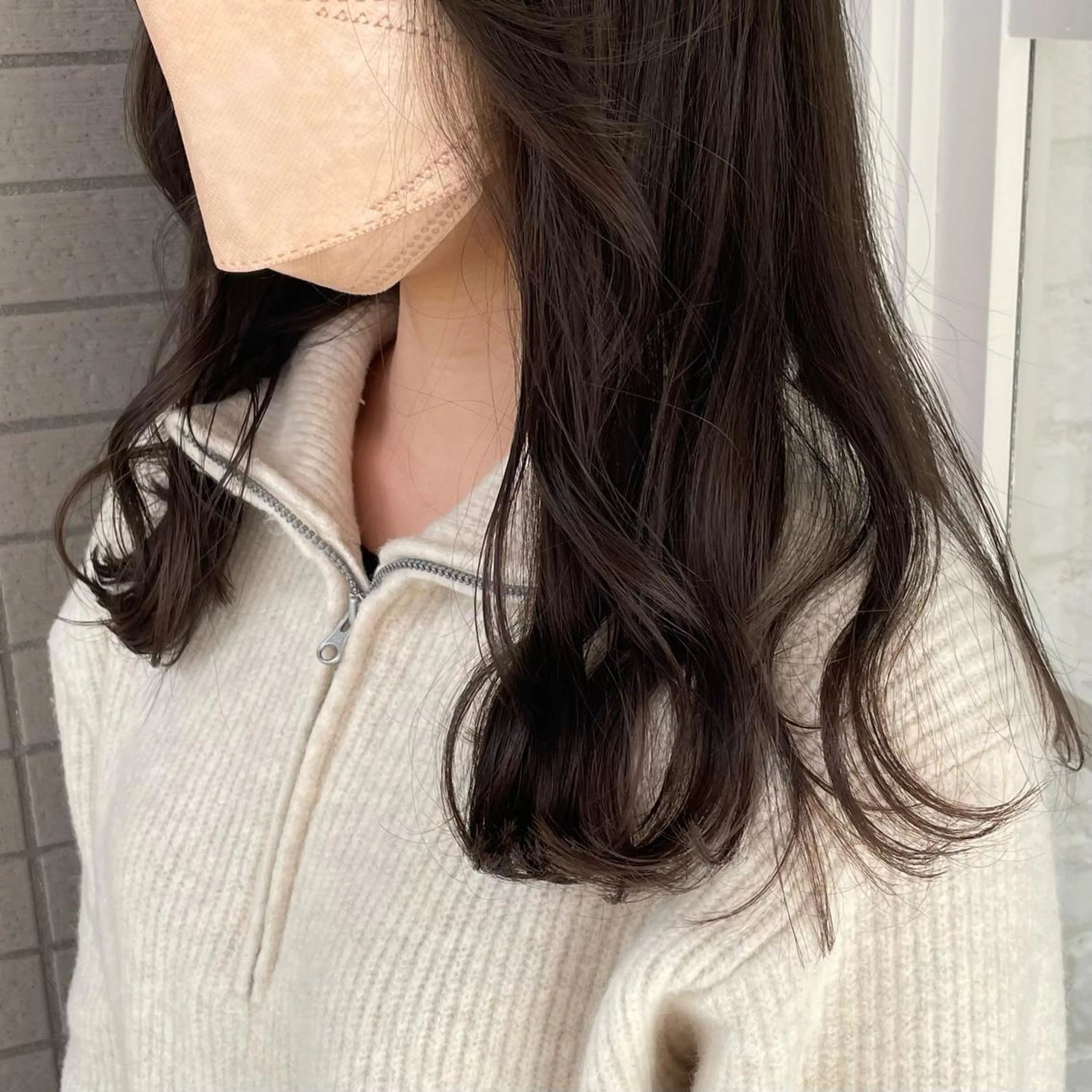 ロング カラー マツエク・マツパ ヘアカラー トリートメント 𝗺𝗶𝗸𝘂♡ 似合わせ🎀のヘアスタイル