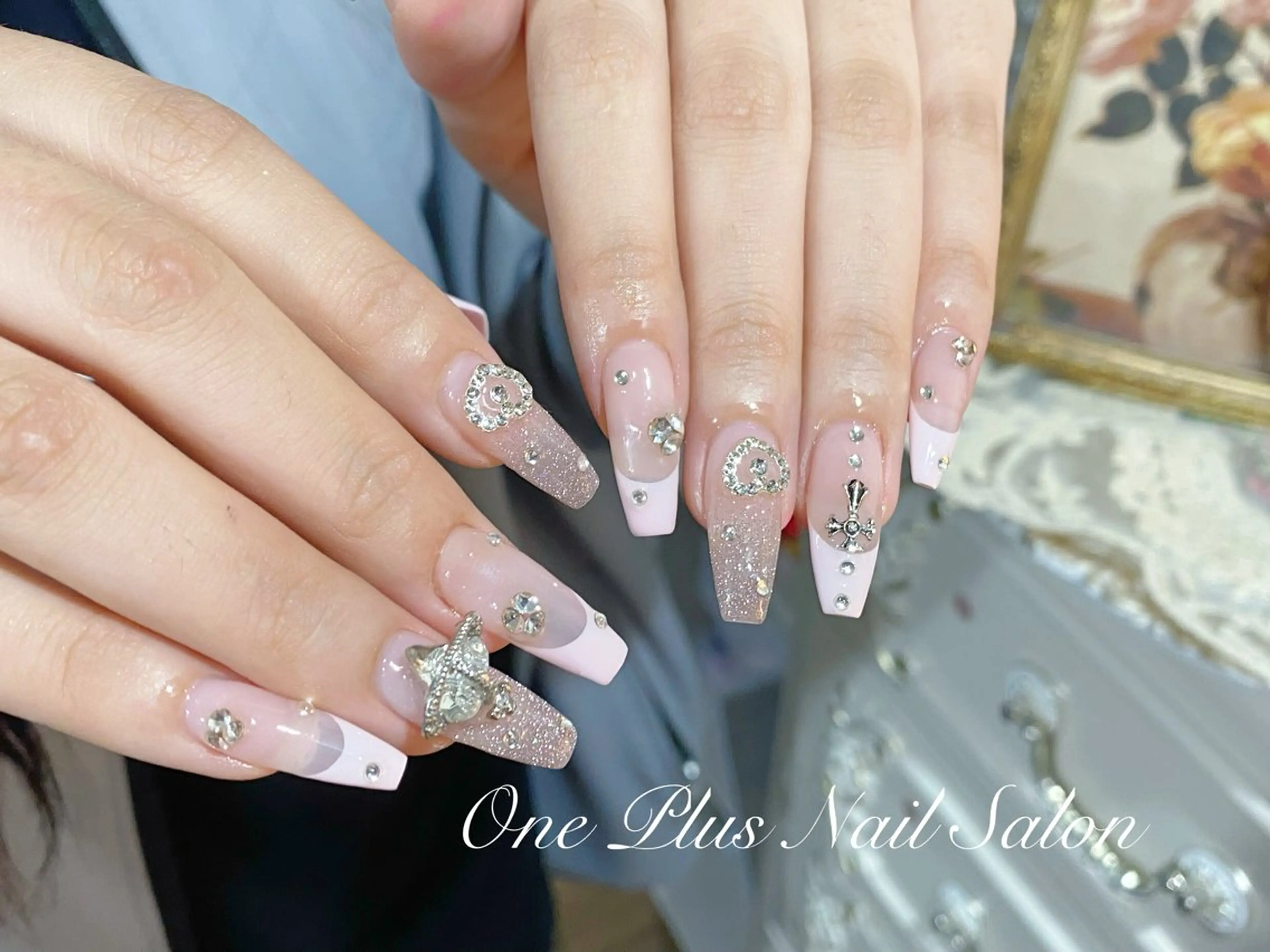 ネイル One Plus Nail Salonのネイルデザイン