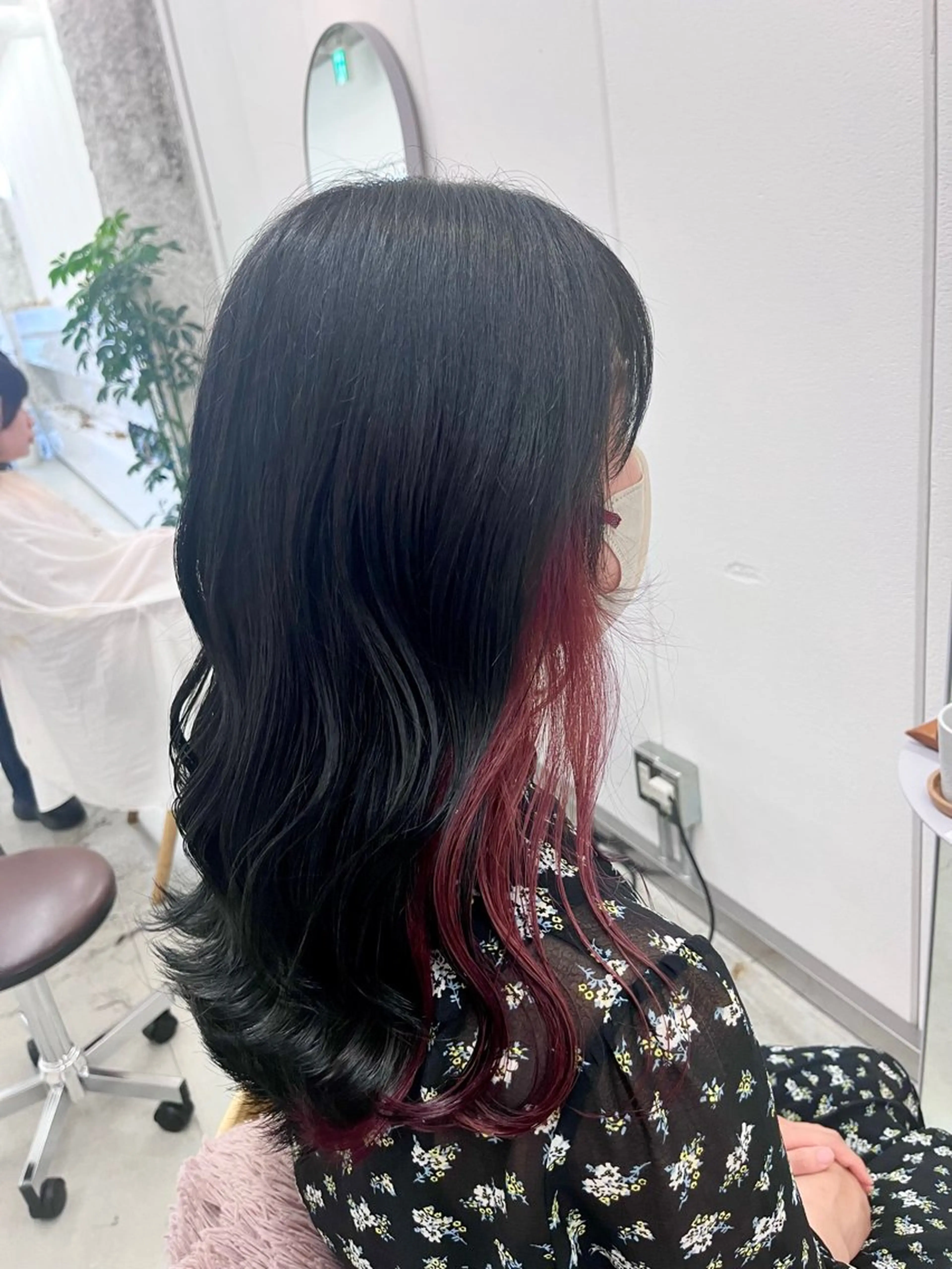 ロング カラー レッドカラー 暖色カラー／ ヘアセット🌛櫻井舞のヘアスタイル