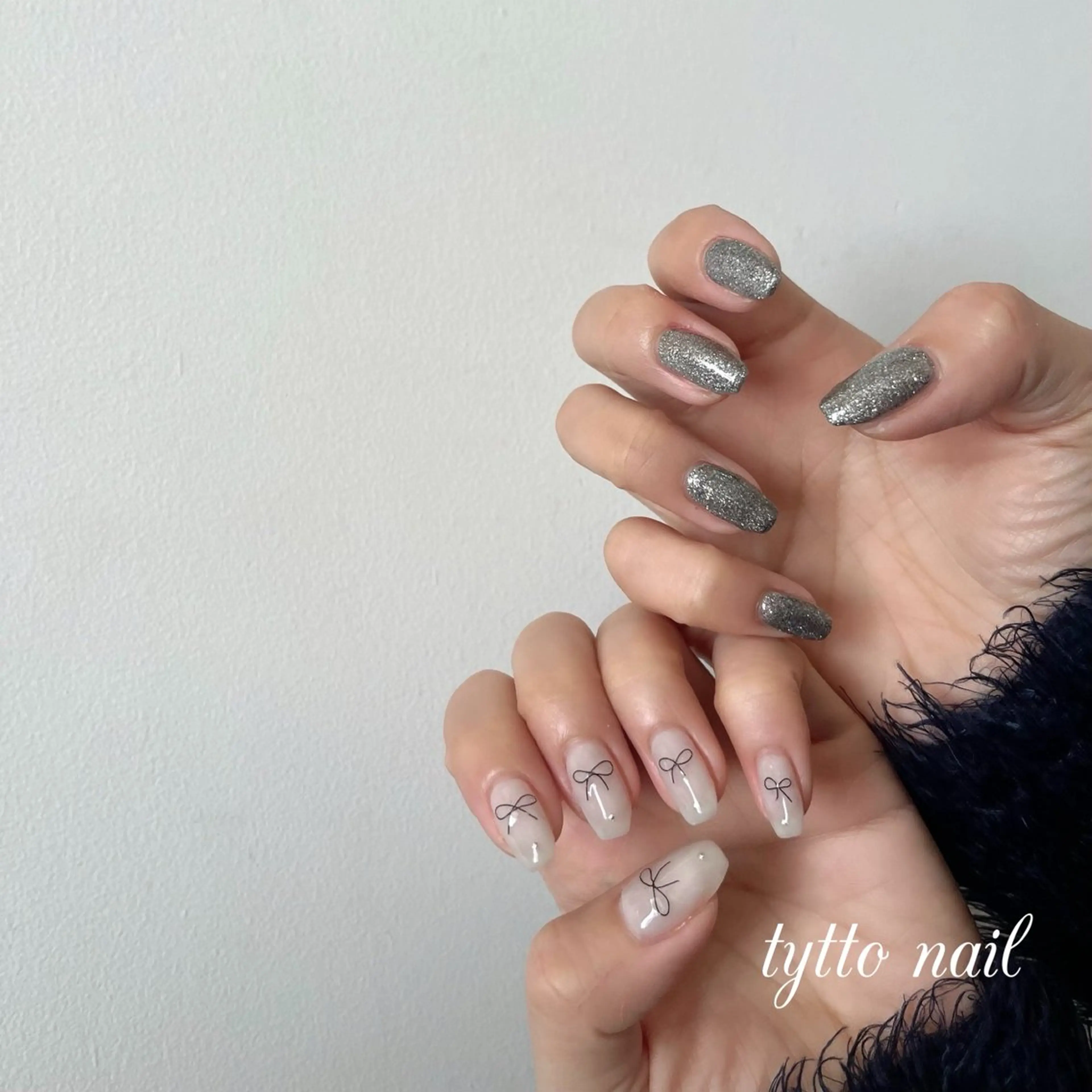 ネイル フラッシュネイル キラキラネイル ラメ(グリッター) リボン 冬ネイル ハンドネイル tytto nail ❤︎‪‪eri‪‪のネイルデザイン