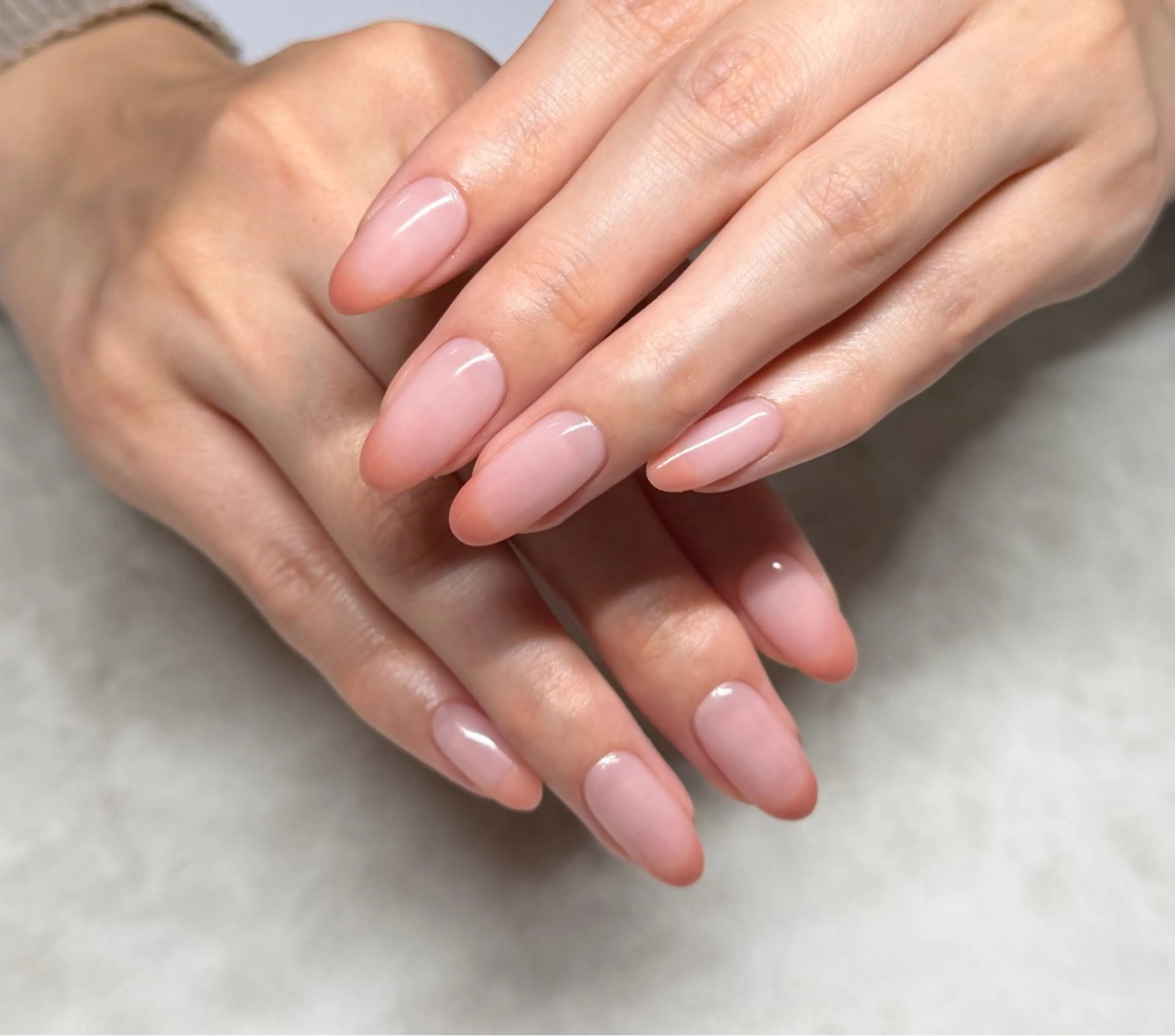 ミディアム ハンドネイル ダンビーニャム サロールのネイルデザイン