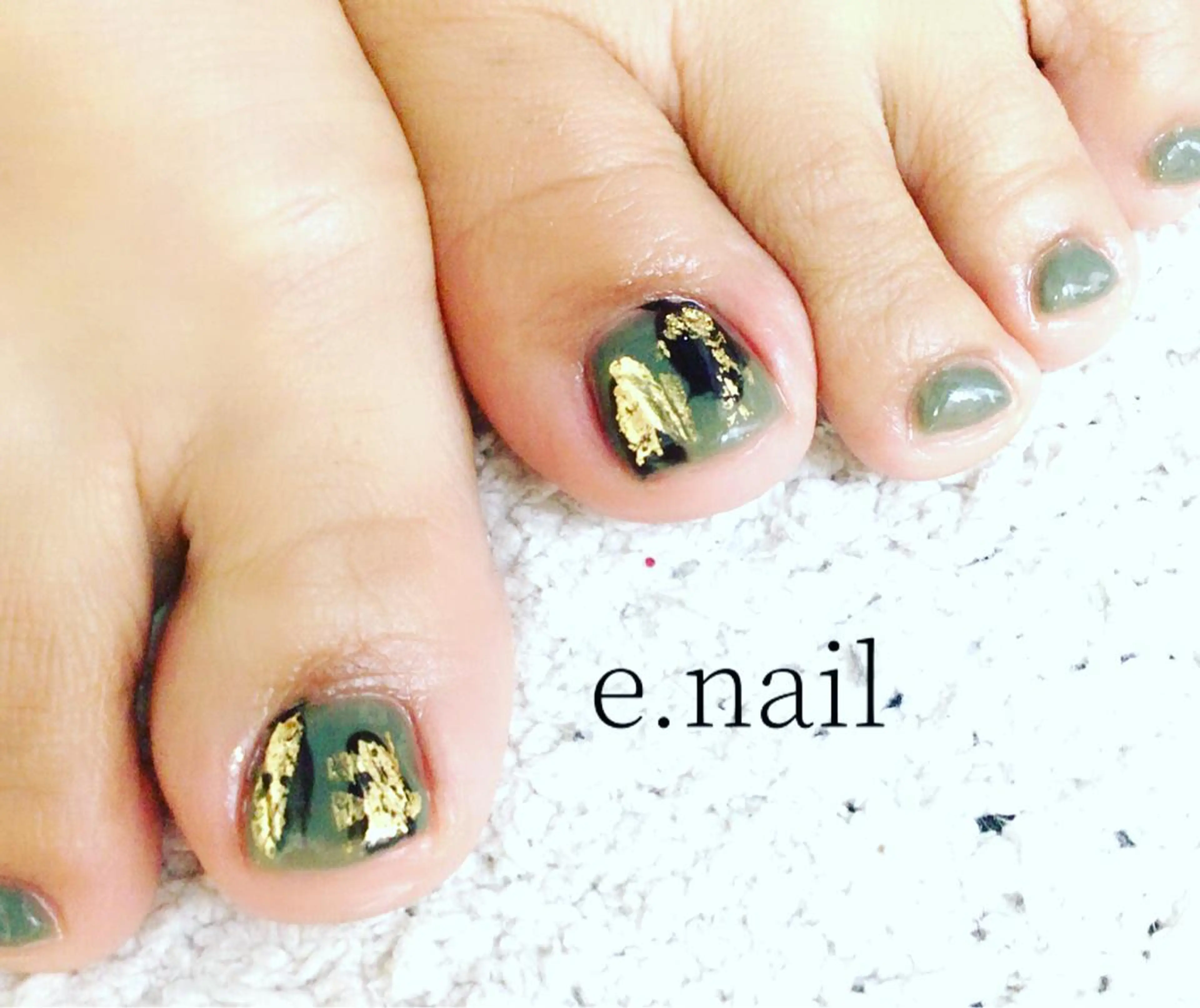 ネイル e.nail所属・和賀井 恵理のネイルデザイン