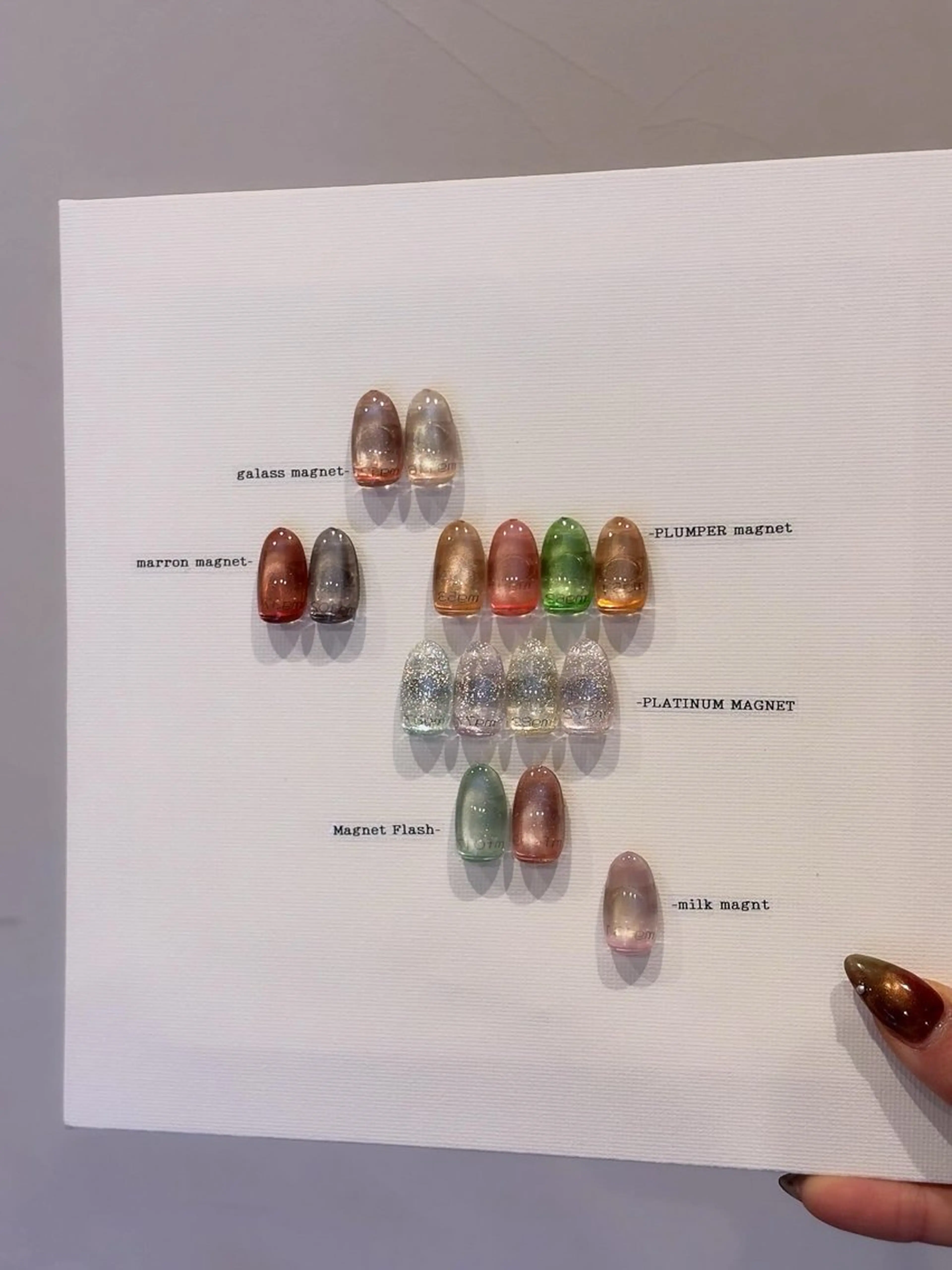 ネイル マグネットネイル NailsalonM 春日井店のネイルデザイン