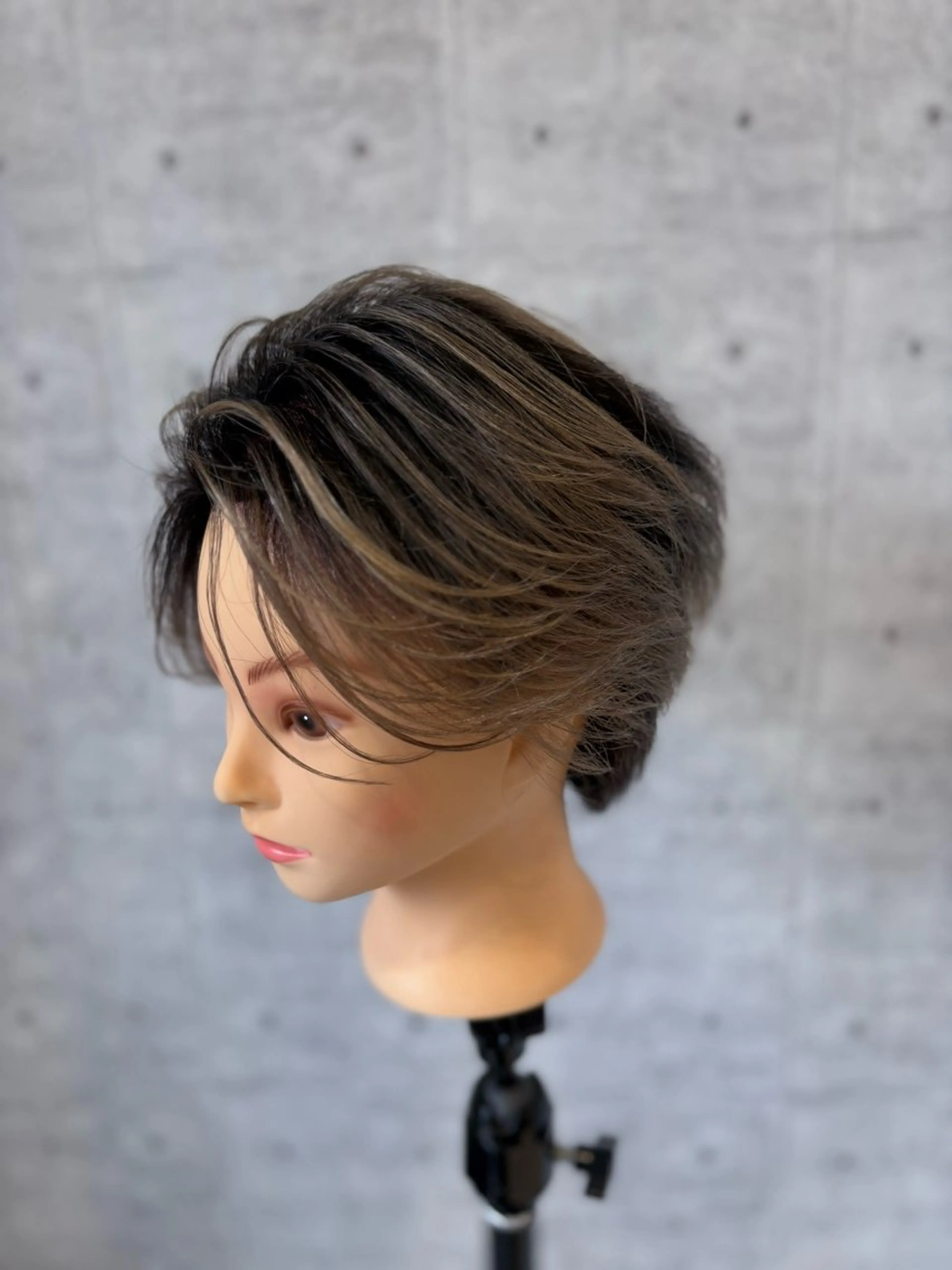 カラー メンズ カット ヘアカラー メンズ・曲がる縮毛矯 正/パーマ/土屋丈のヘアスタイル