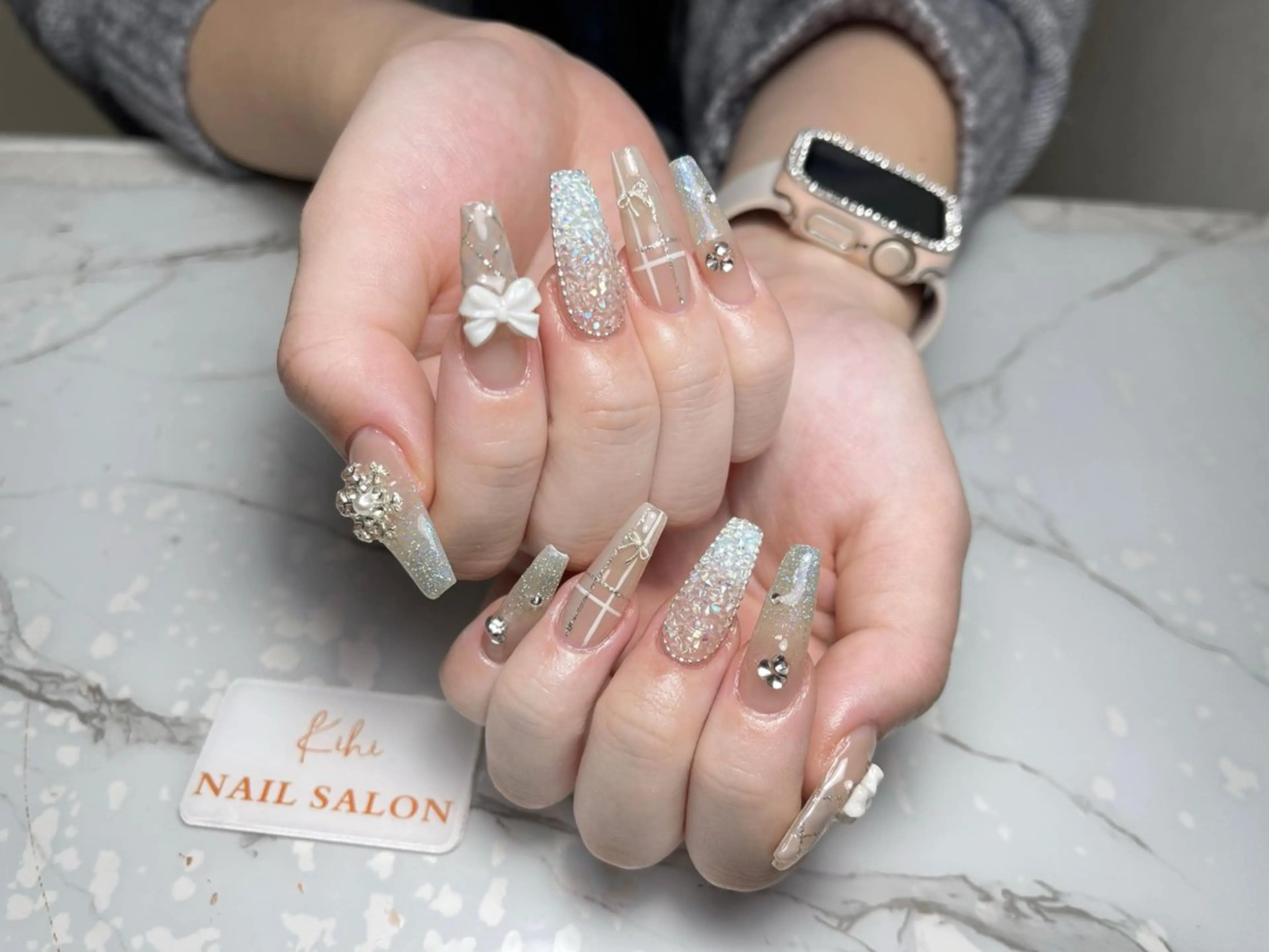 ネイル アートネイル フレンチネイル ジェルネイル グラデーション 韓国ネイル ハンドネイル 💕鈴木ユリ パラジェル/オフ無料のネイルデザイン