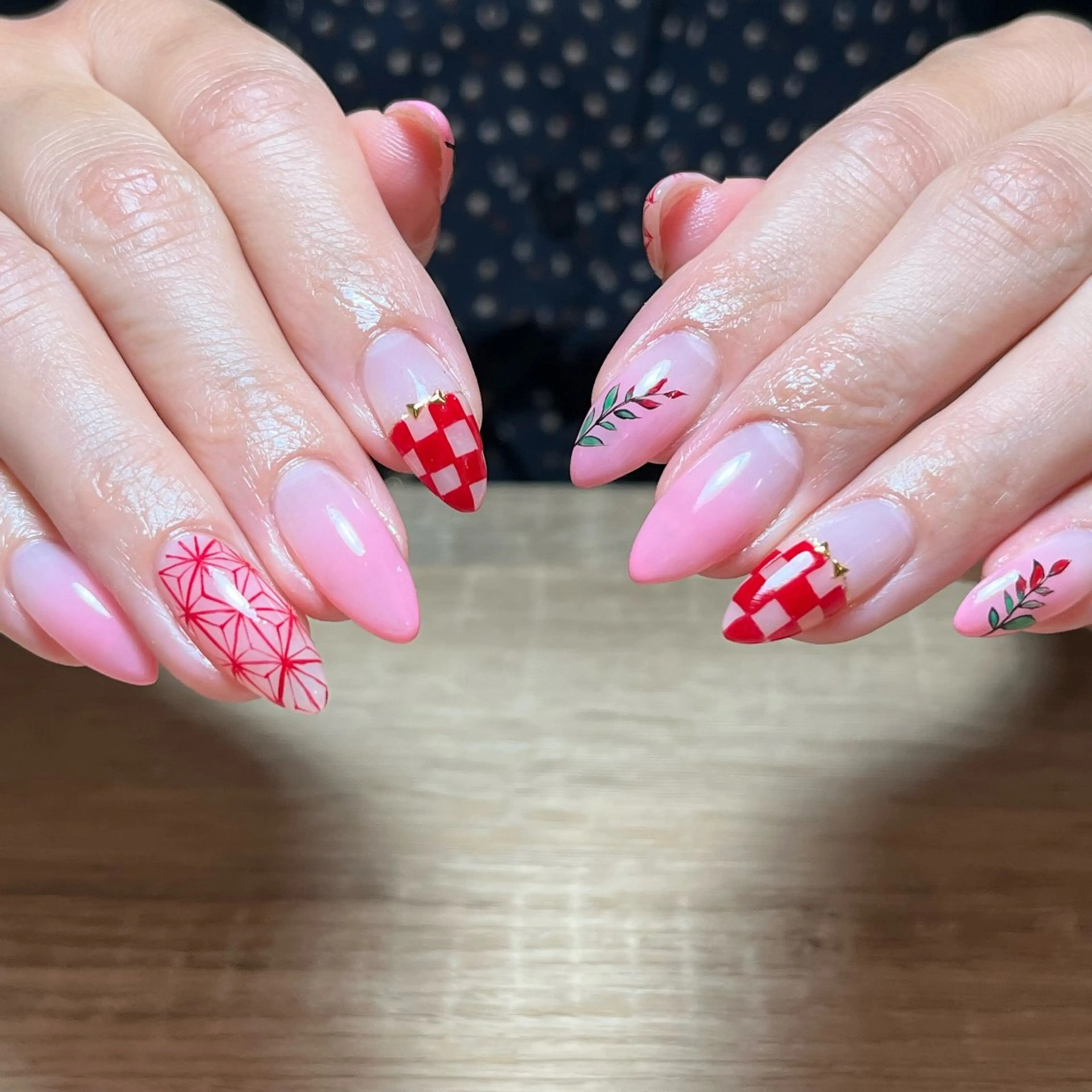 ネイル imymemine所属・渡邊 束紗のネイルデザイン