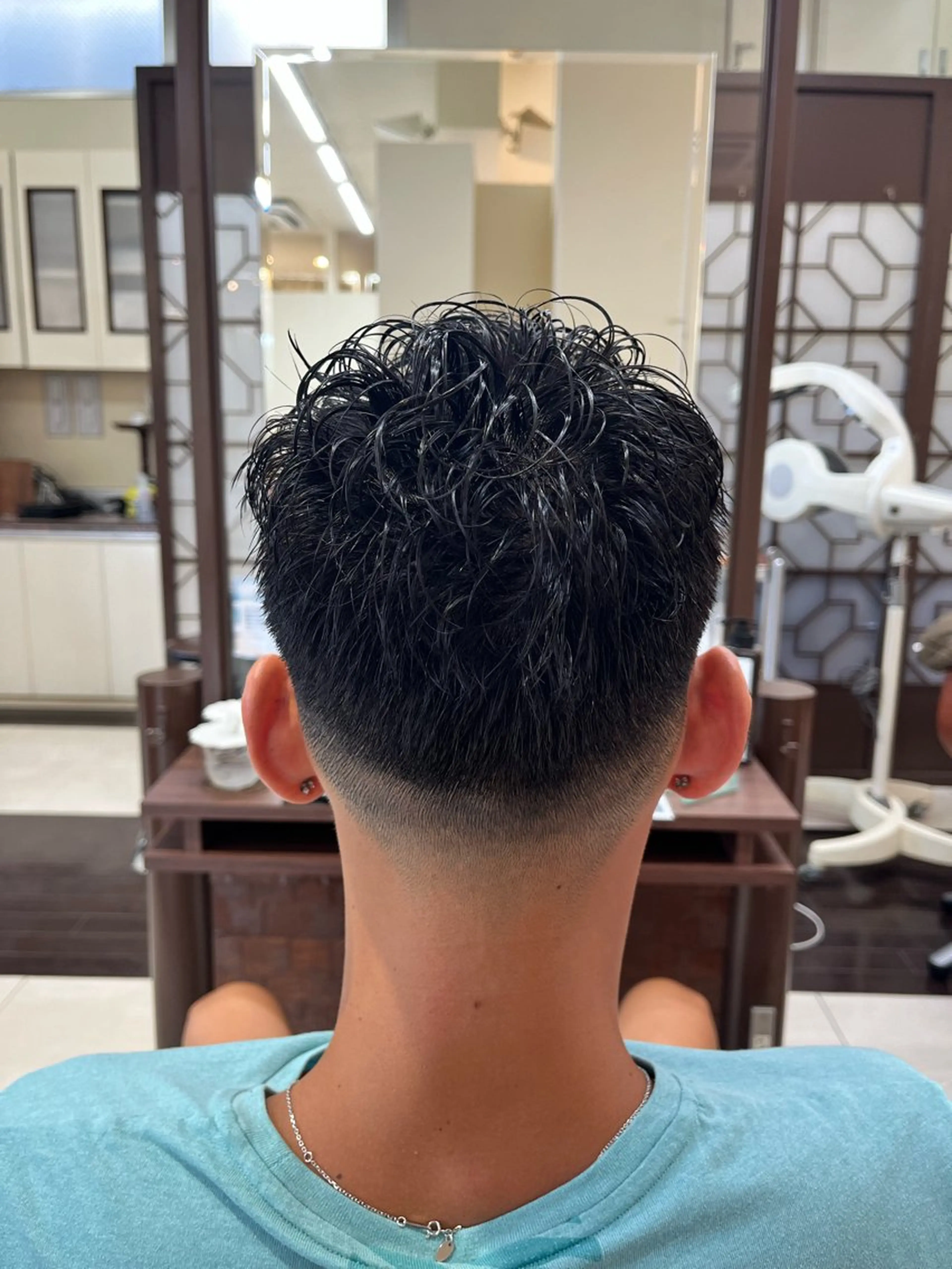 ショート パーマ メンズ フェードカット メンズパーマ ショートヘア ニュアンスパーマ AROH  men's cut&men's perm 船橋店所属・🧊メンズ特化🧊 高木航希のヘアスタイル
