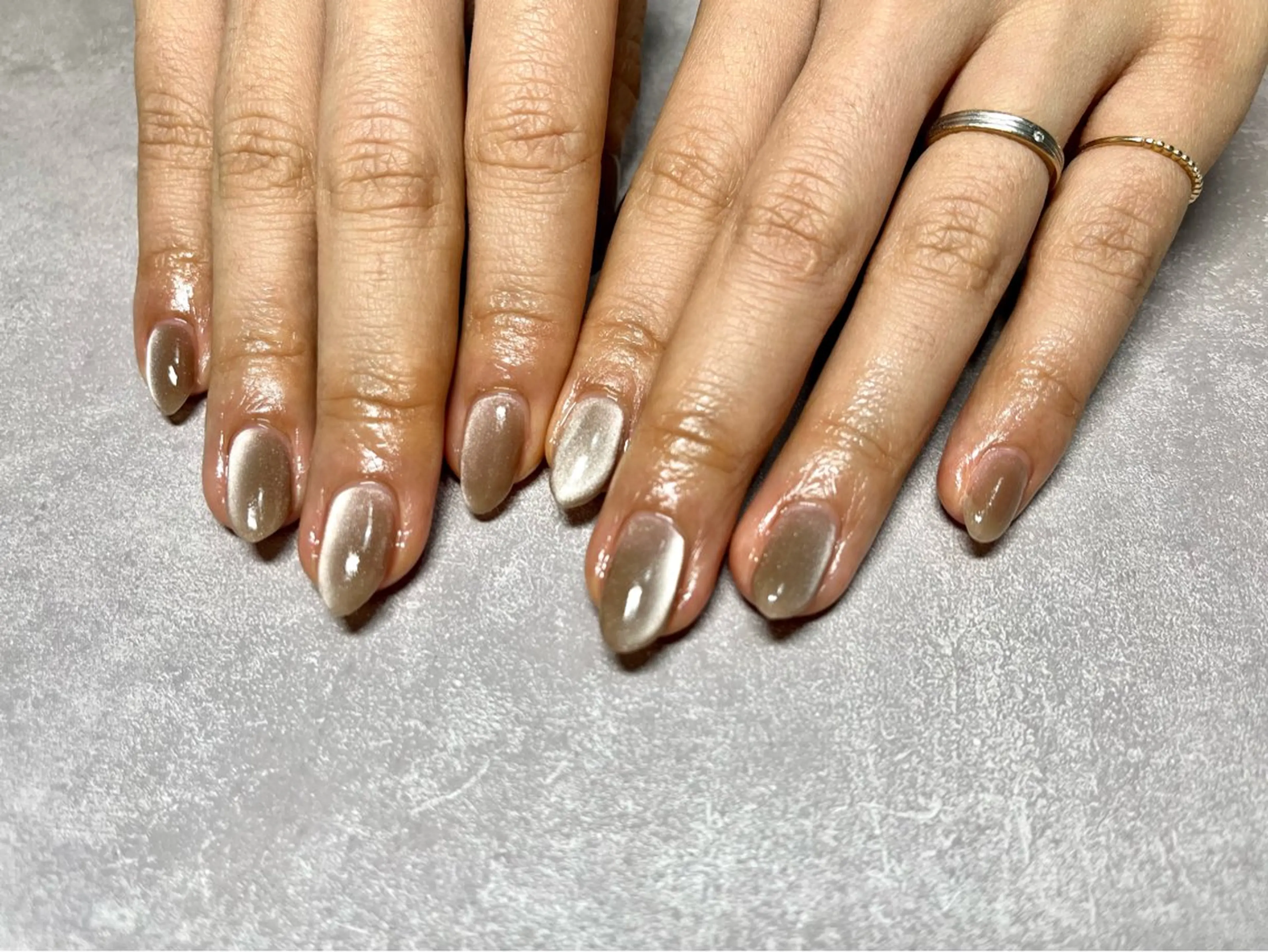 ネイル ブラウン 入学式 卒業式 マグネットネイル ピンク kupu所属・ネイルサロン kupuのネイルデザイン