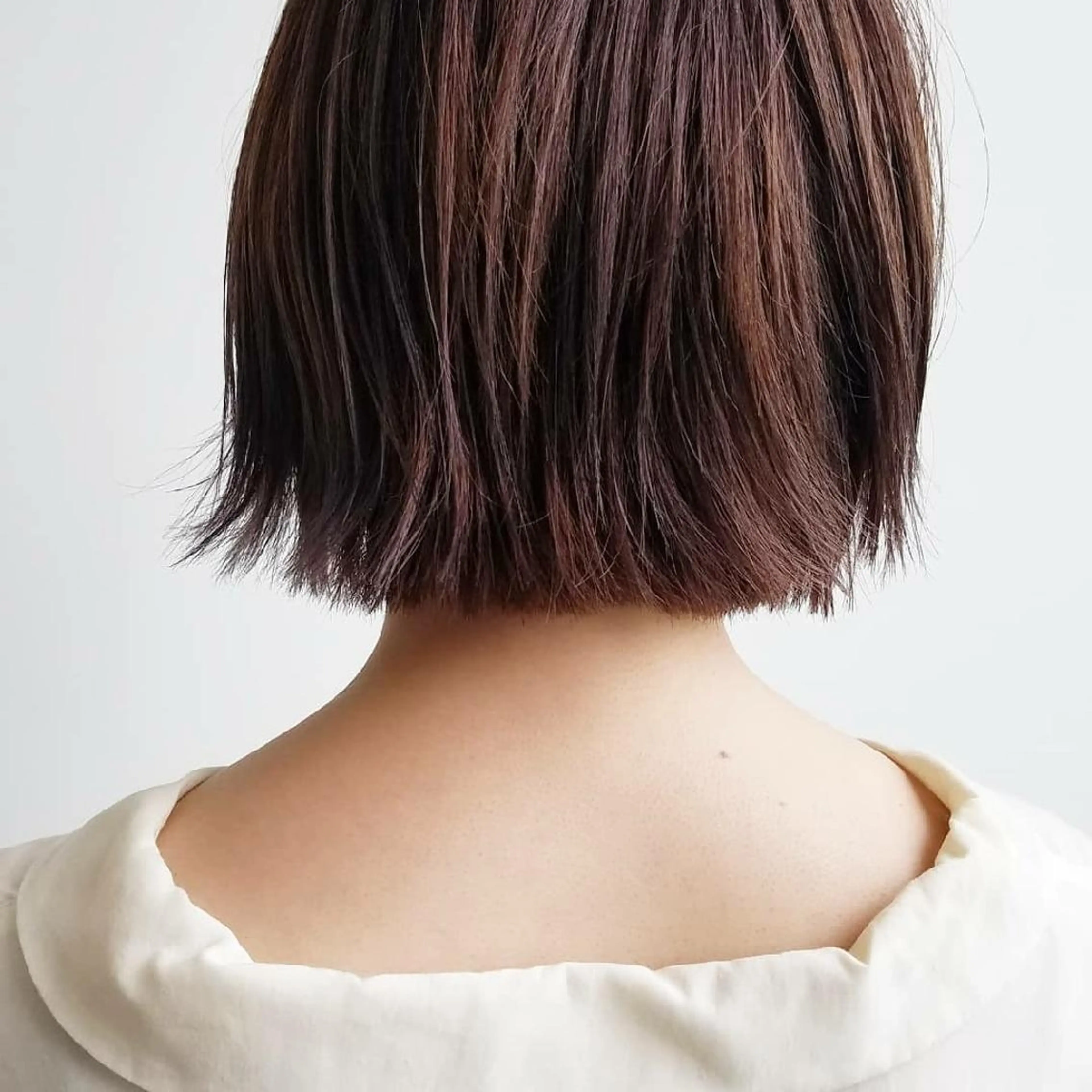 ショート カラー パーマ ヘアアレンジ iplus✴ まつげ、眉毛、耳つぼのマツエク・マツパデザイン
