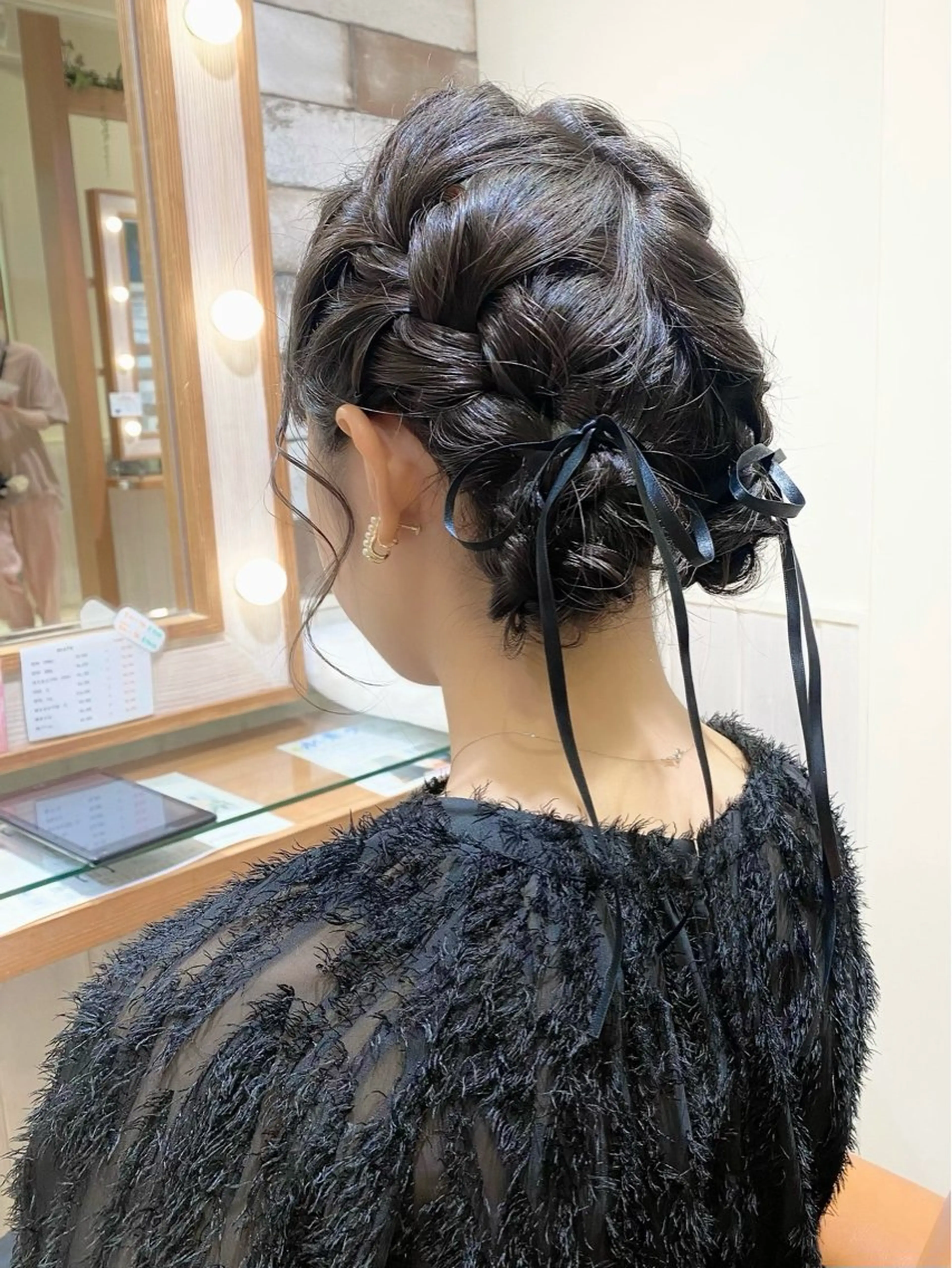 セミロング ヘアセット 🌸小島友梨香🌸 ブリーチカラーのヘアスタイル