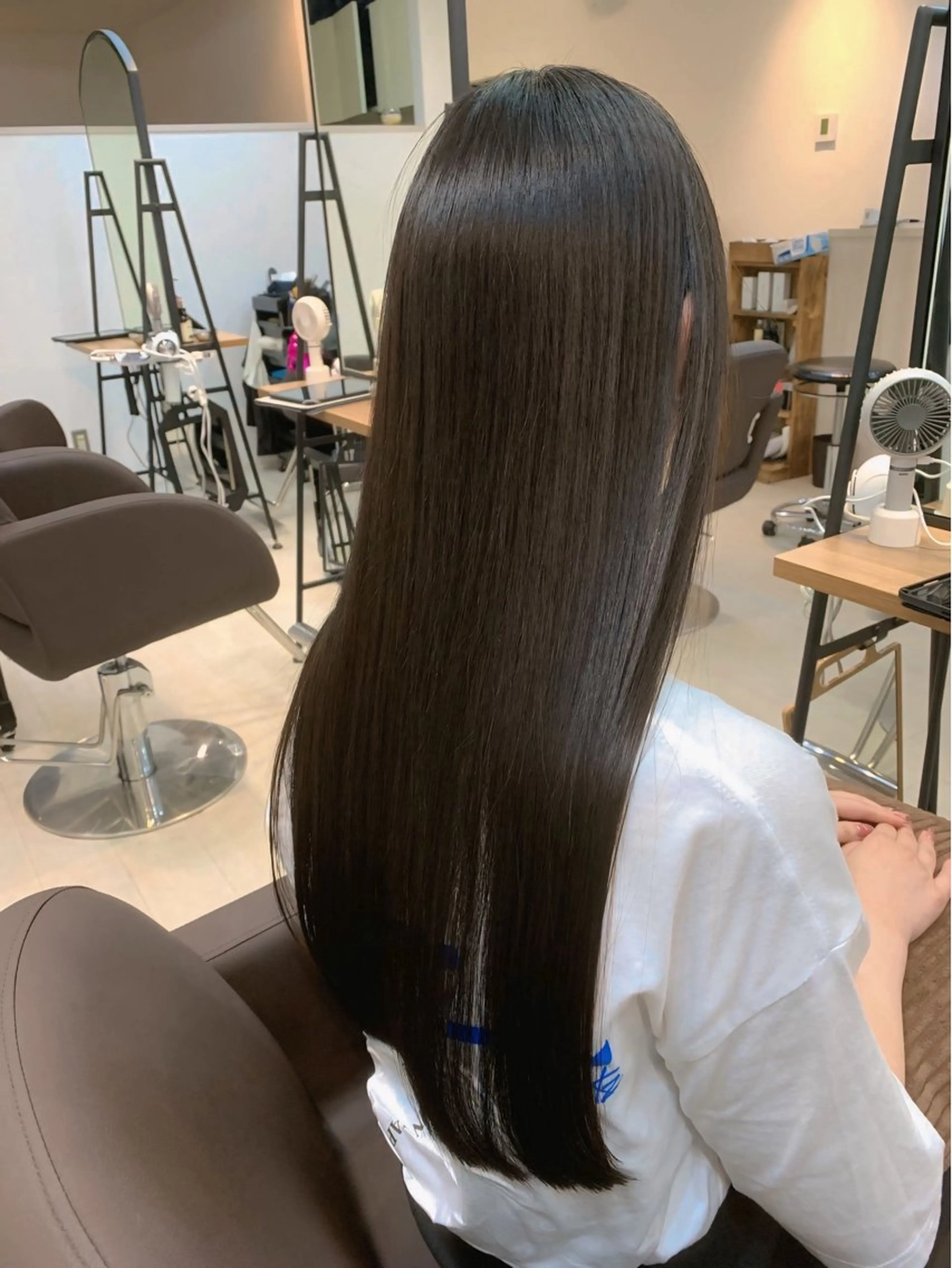 初めての方へ☘️カット+髪質改善矯正+カラー+2stepトリートメントの写真