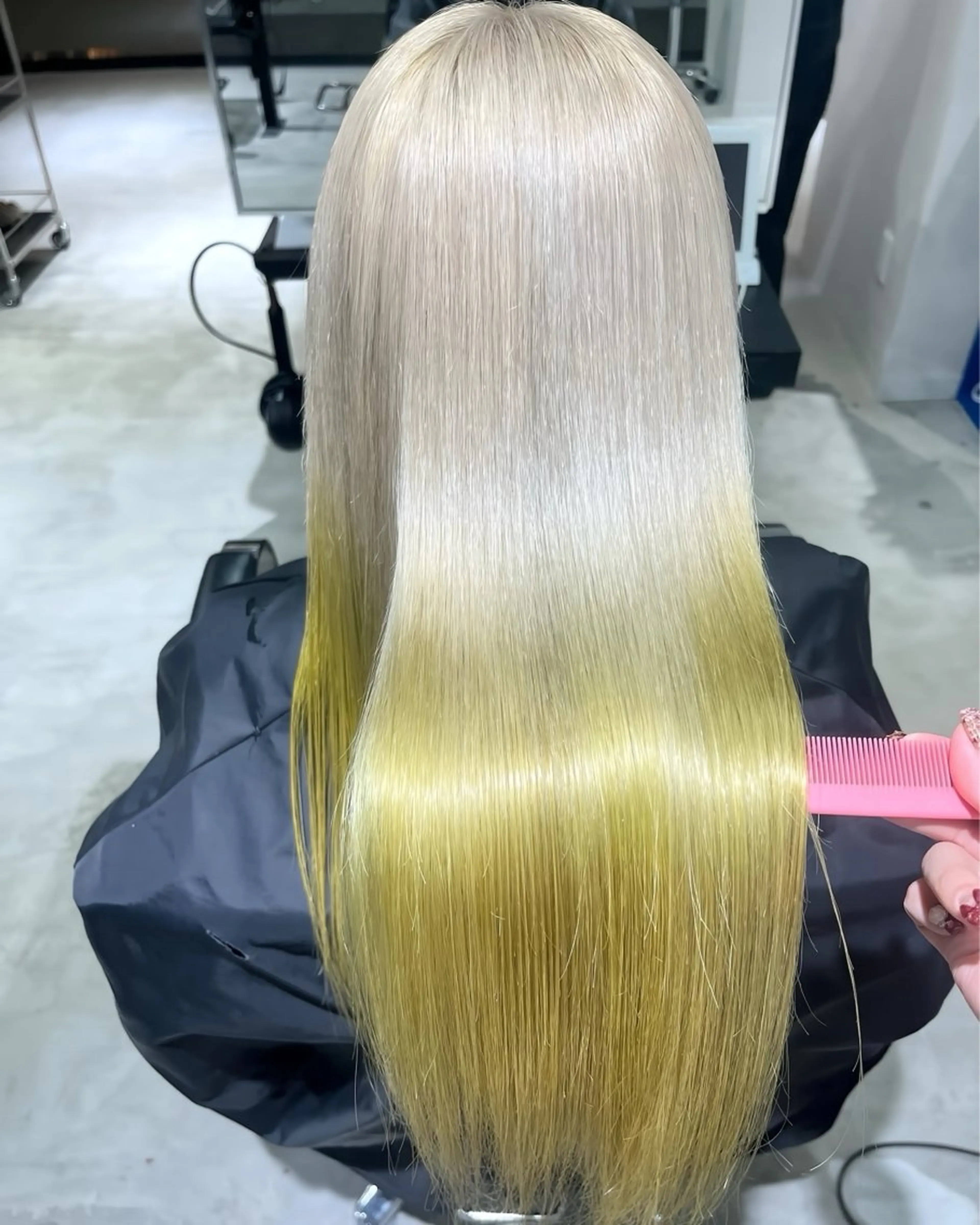 カラー バレイヤージュ ブリーチ ブロンド ケアブリーチ デザインカラー 心斎橋/ブロンド/ ペールカラー/あみかのヘアスタイル