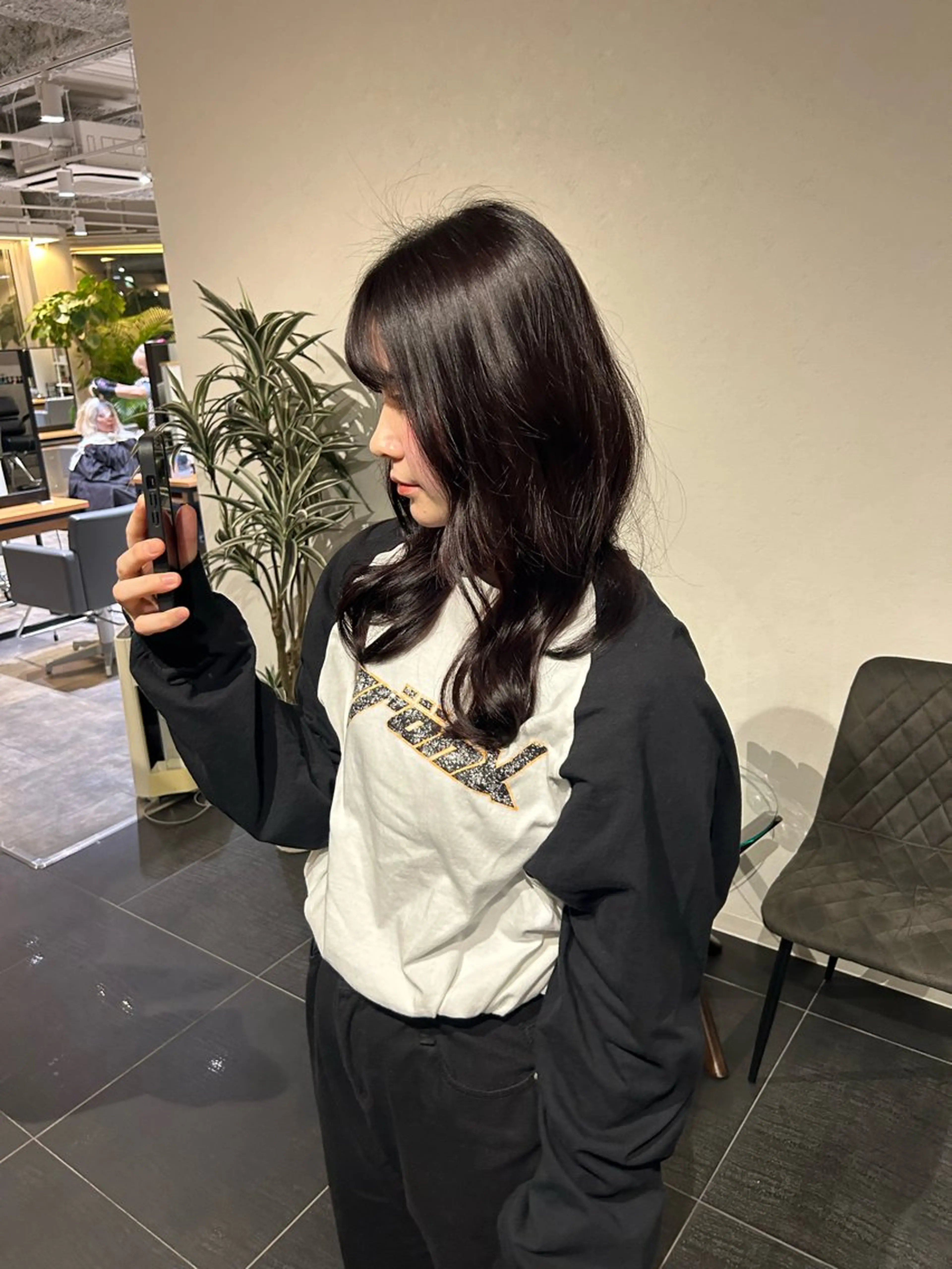 セミロング カラー レッドカラー hinano ヒナノのヘアスタイル