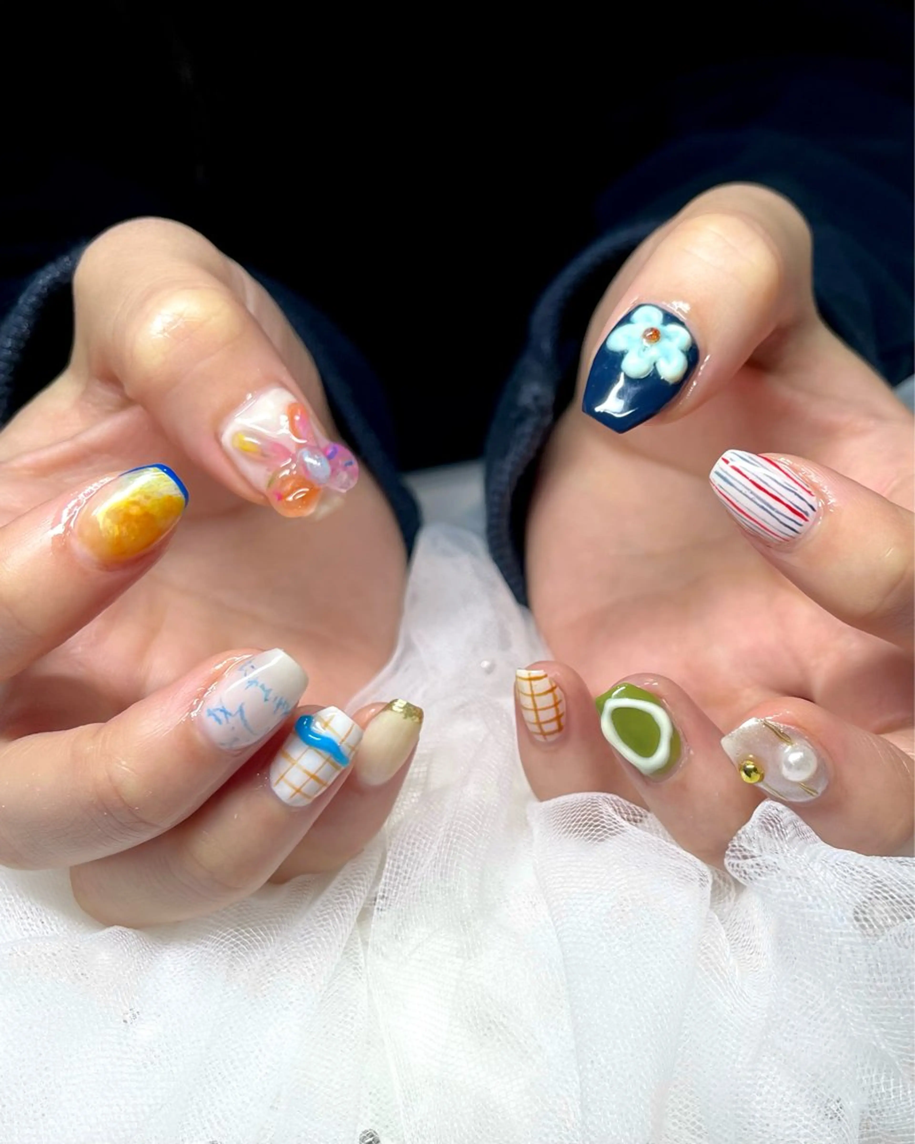 ネイル アートネイル ぷっくりネイル リボン ハンドネイル fox. nail__sakiのネイルデザイン